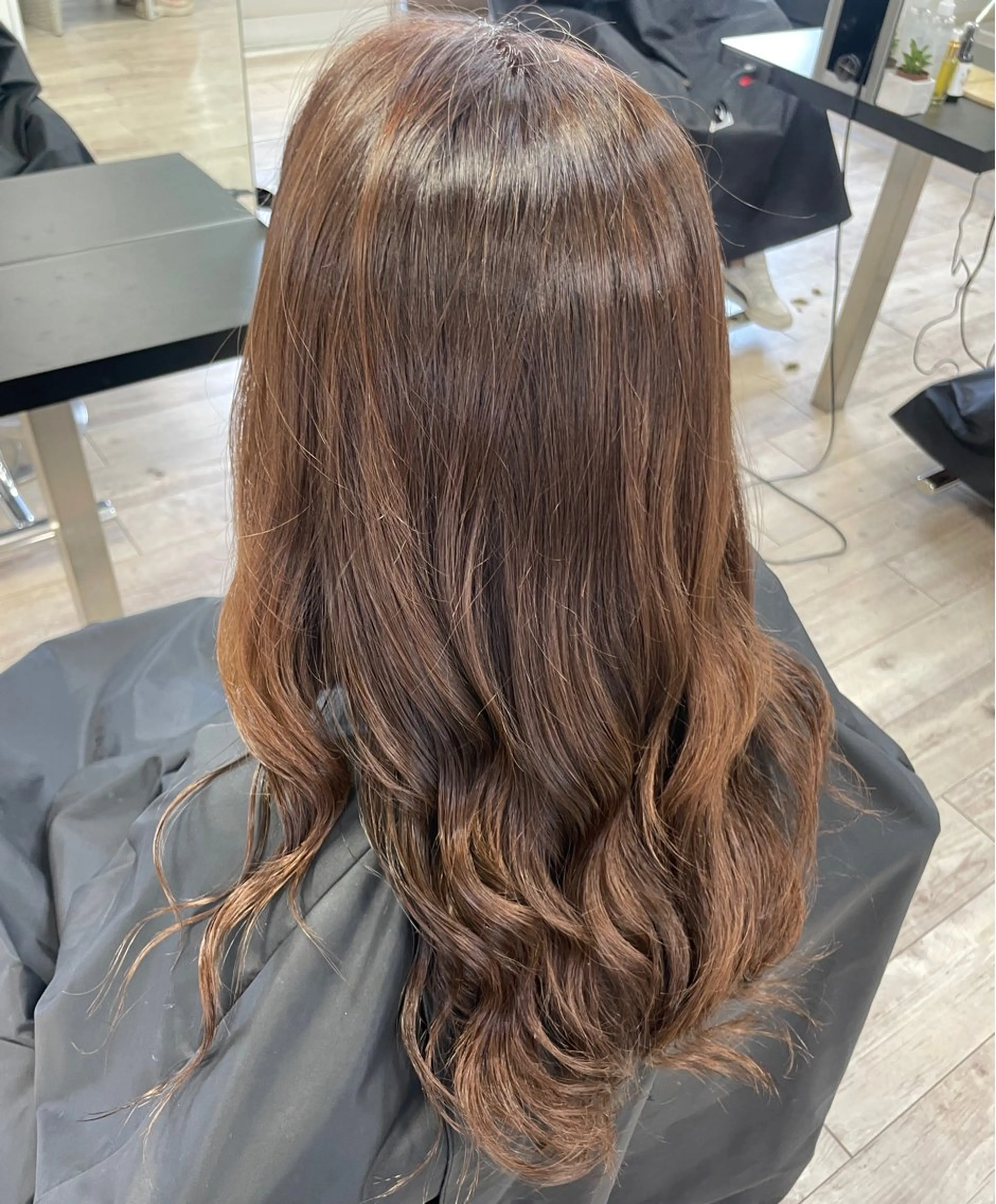 カラー 三木 脩加のヘアスタイル
