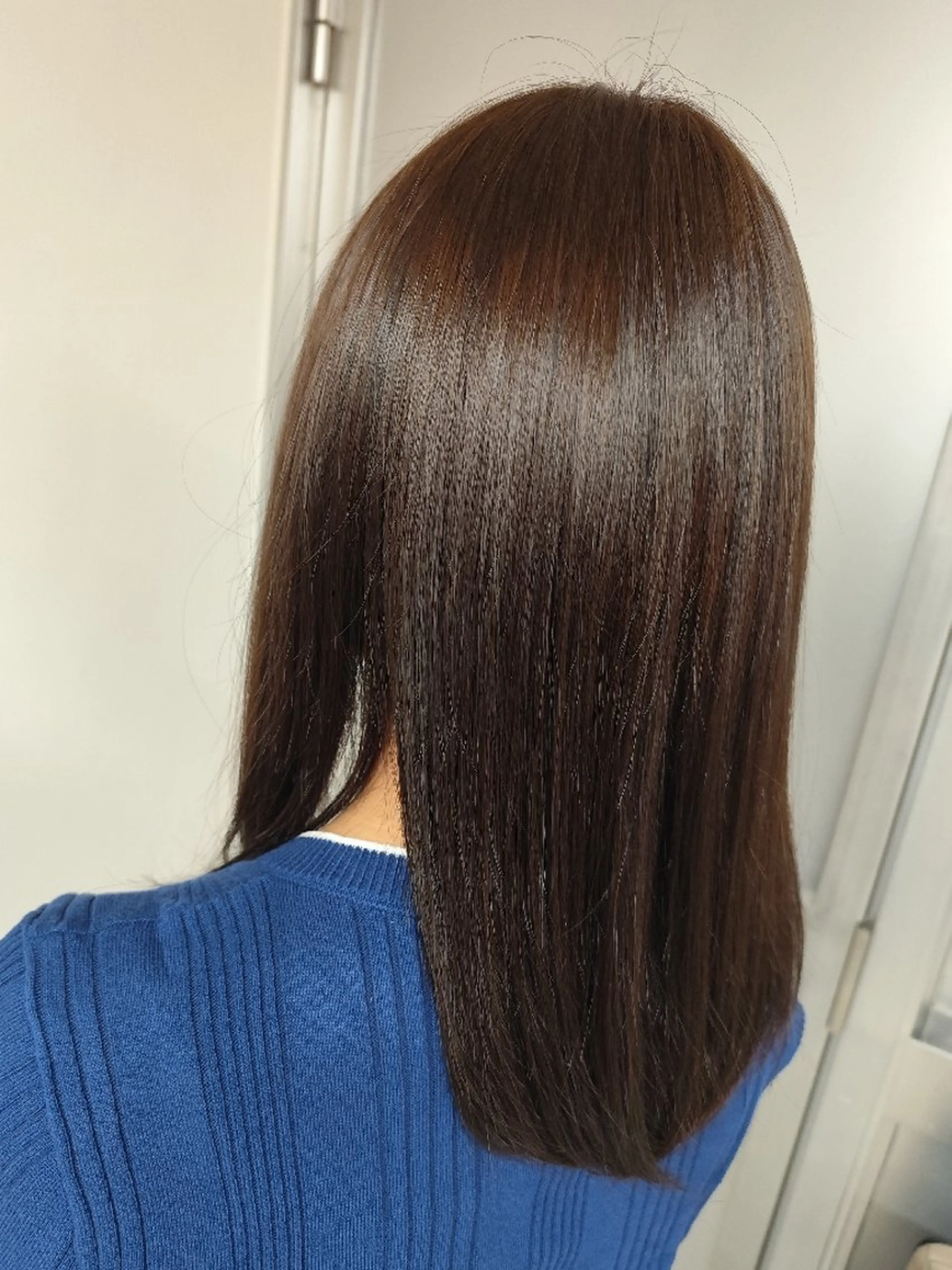 カラー アッシュ アッシュブラウン ブラウンカラー ヘアカラー kiito 海老名所属・カワグチ ケンジのヘアスタイル