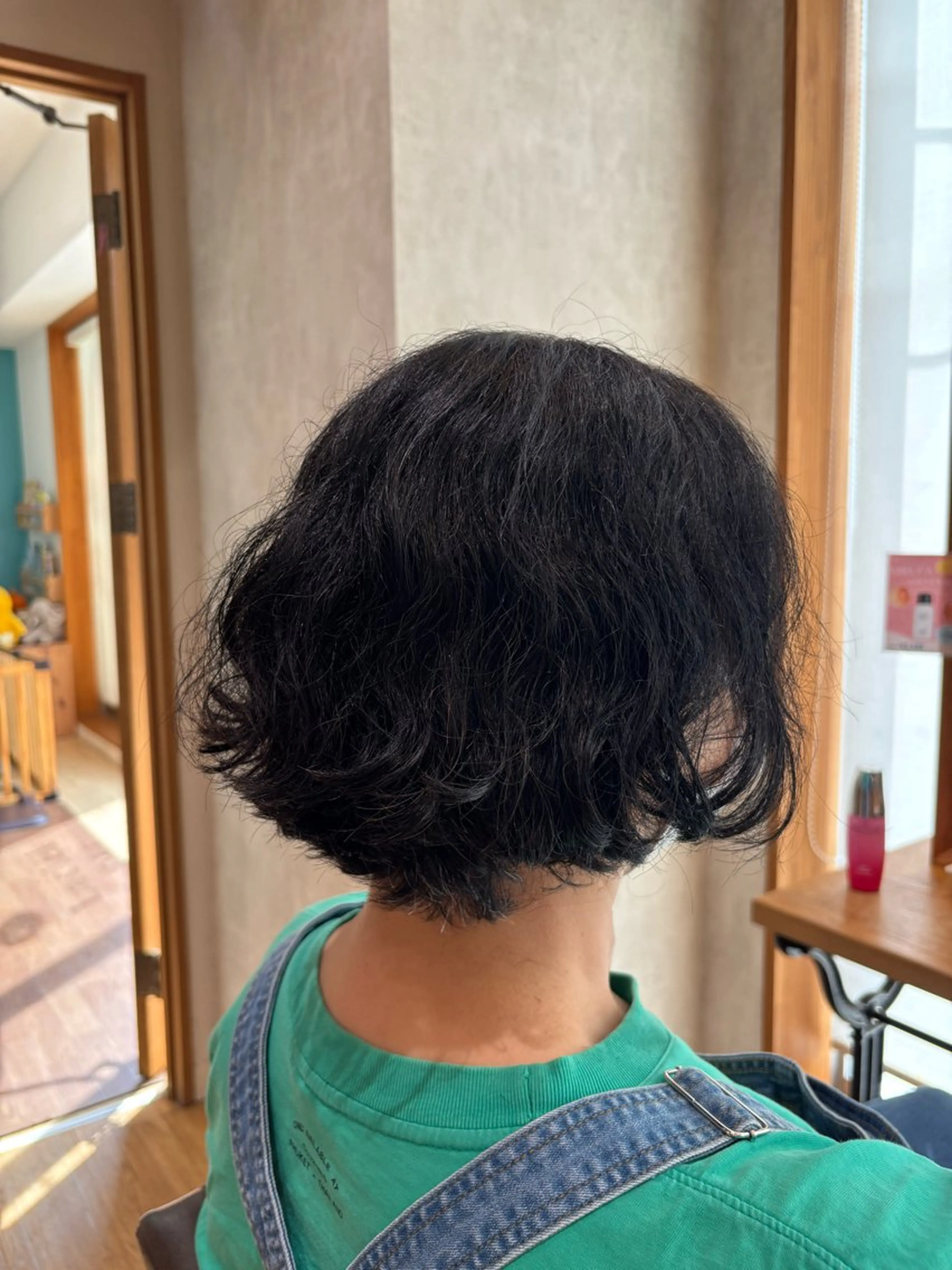 ショート くせ毛 ショートヘア カット ヘアカラー トリートメント 山口 恋のヘアスタイル