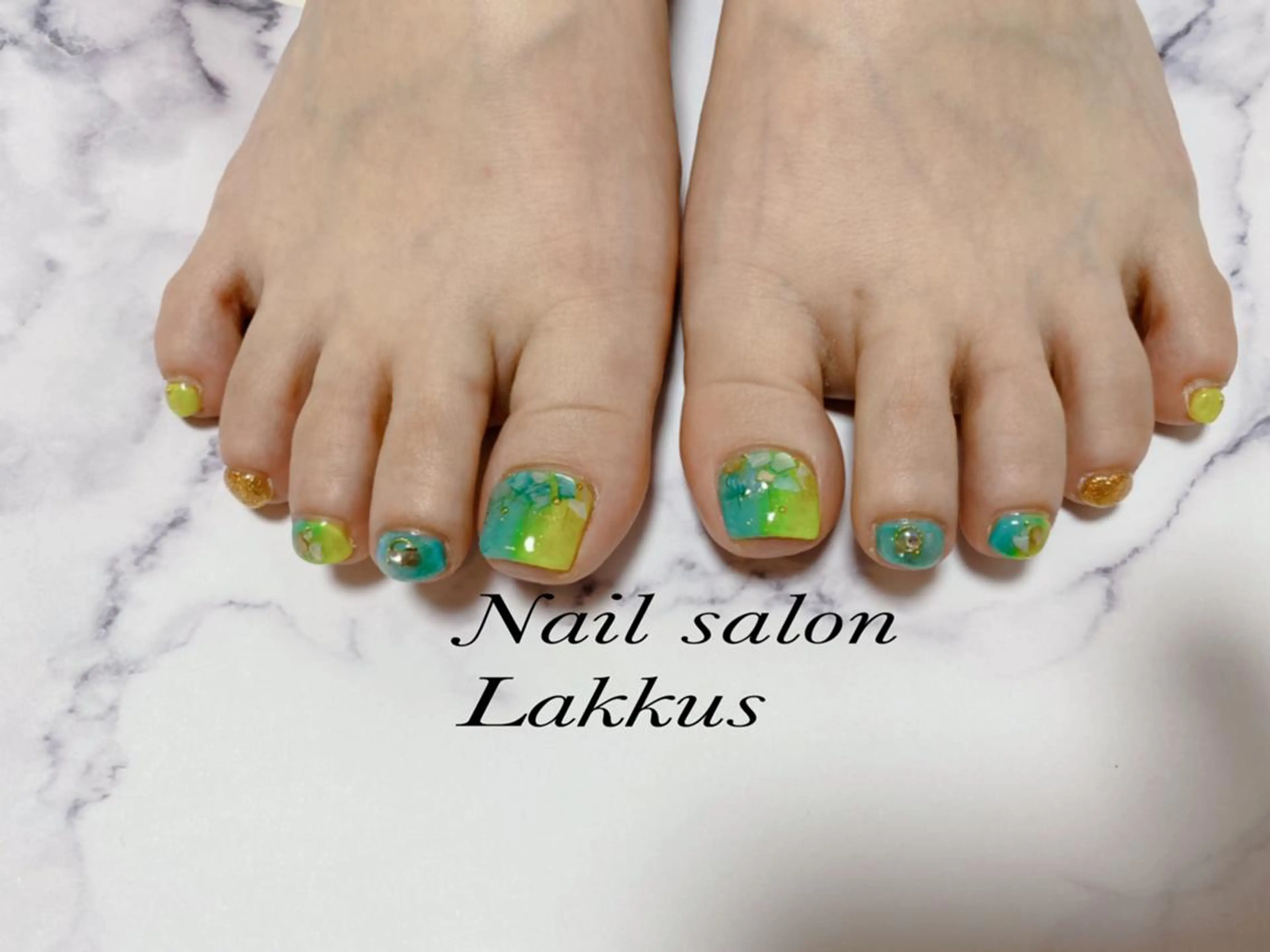 ネイル Lakkus T－CHIのネイルデザイン