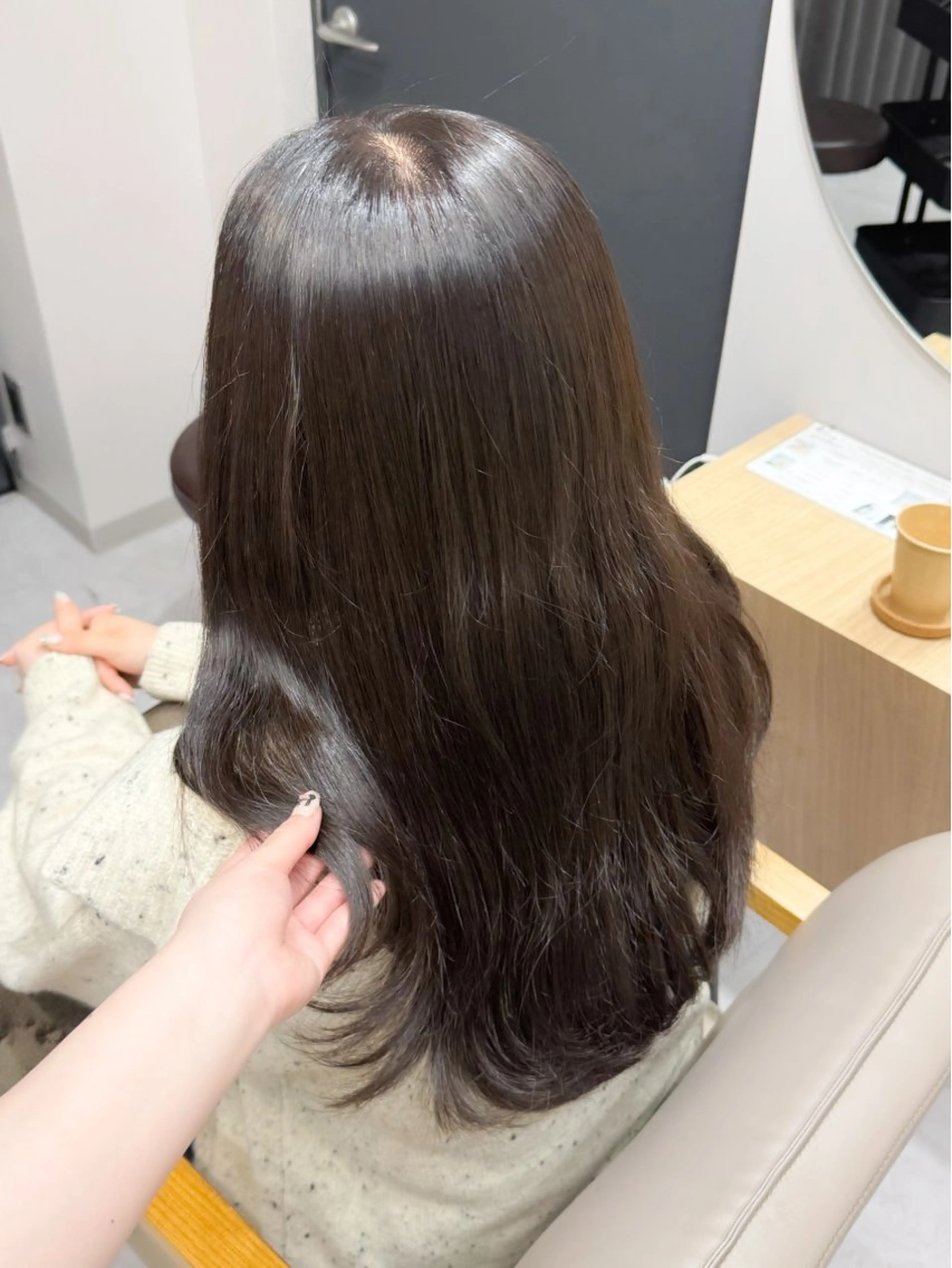 【透明感ワンカラー🫧】カラー➕韓国レイヤーカット➕超音波トリートメント☘ ̖́-の写真