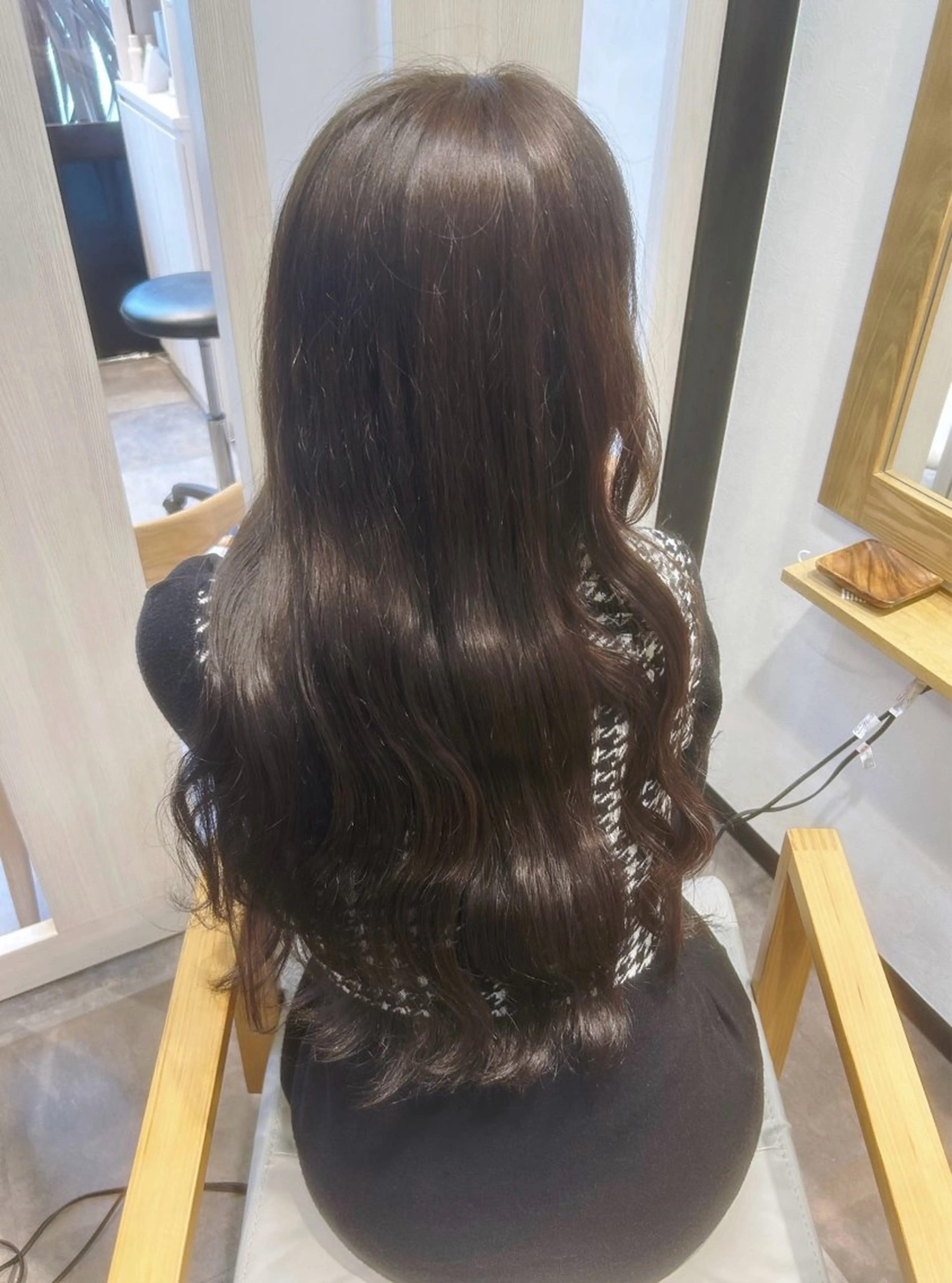 ロング カラー ヘアカラー 黒崎 日菜のヘアスタイル