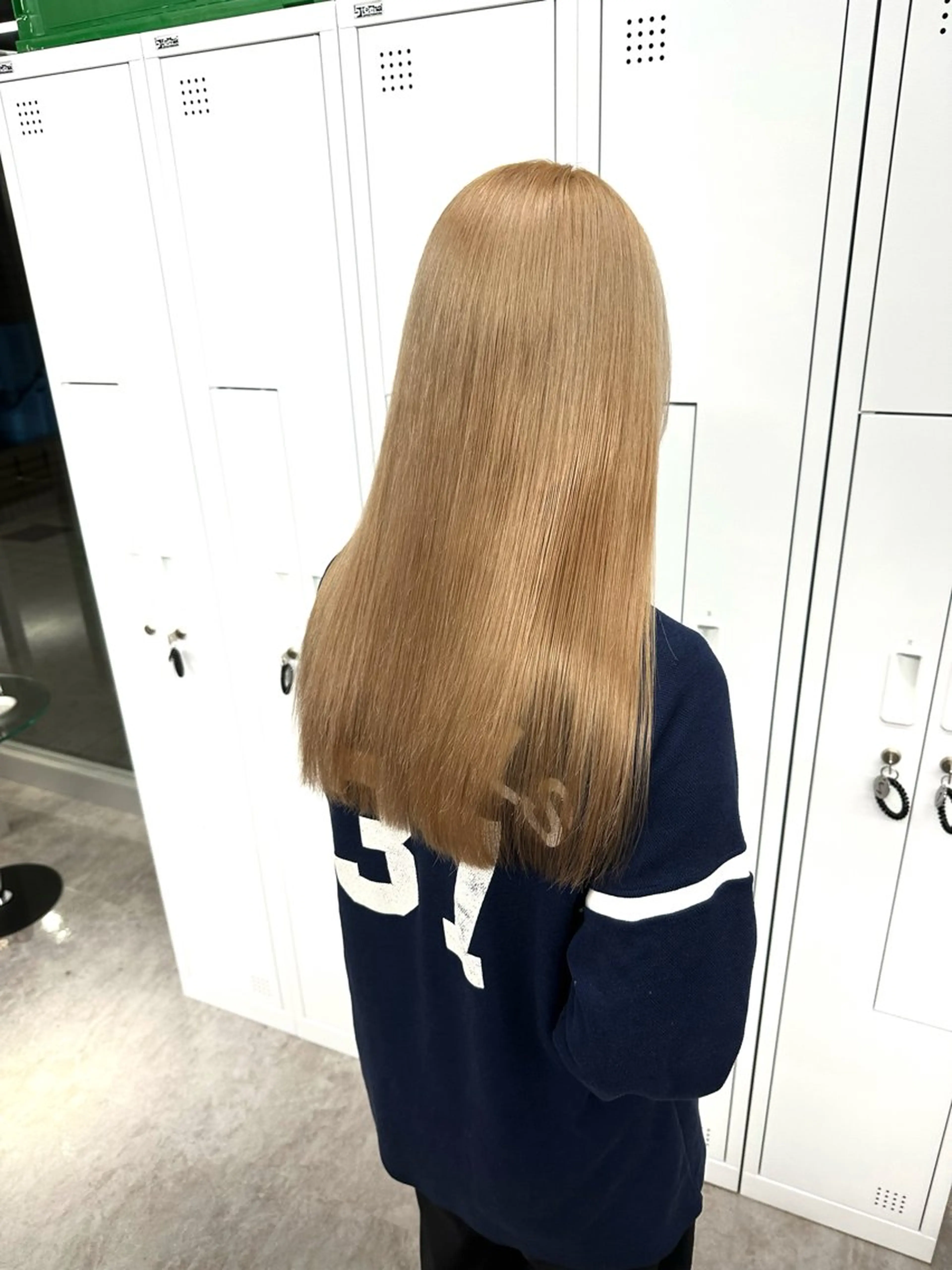 ロング カラー ブリーチ 透明感カラー 韓国風カラー 韓国風ヘア tint by alo bleach 大阪梅田【ティントバイアロブリーチ】所属・✨武内凌太✨ カットモデル募集のヘアスタイル