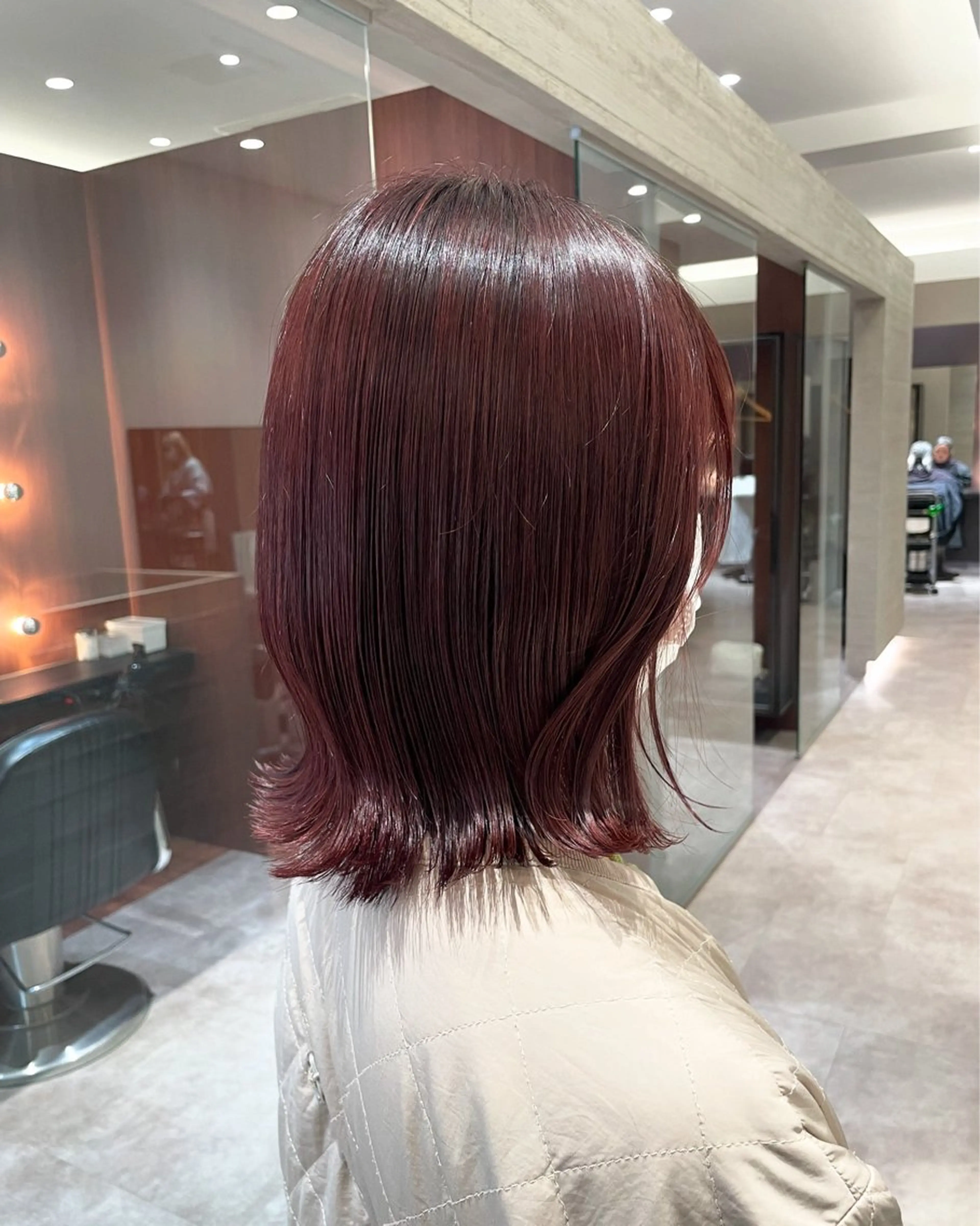 ショート カット ヘアカラー NEST by chord （ネストバイコード）所属・🤍関根 朋香🤍のヘアスタイル