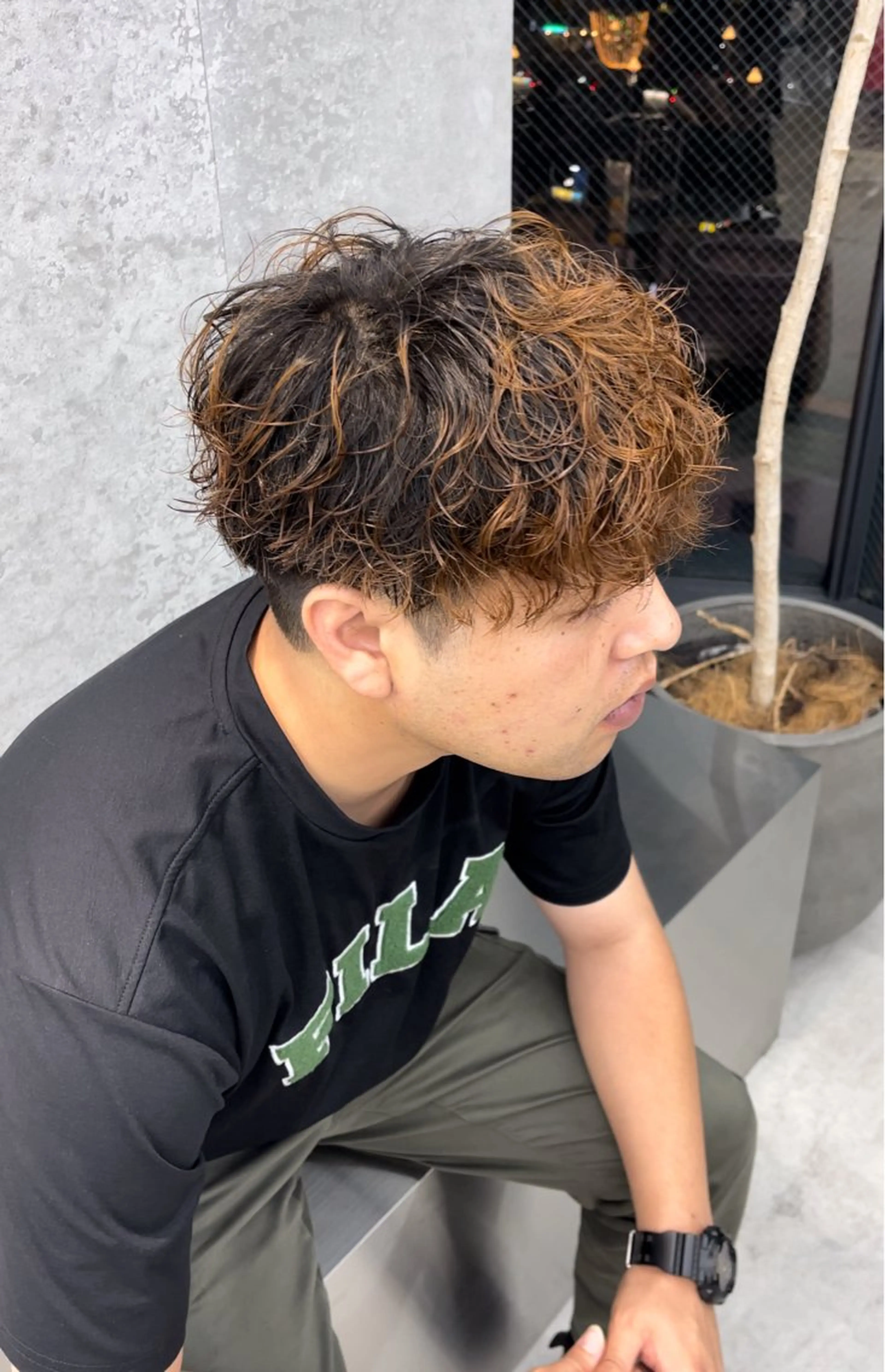 ショート カラー パーマ メンズ キッズ メンズパーマ ツイストスパイラルパーマ スパイラルパーマ 栄💗メンズパーマ| ハイトーン|haruのヘアスタイル