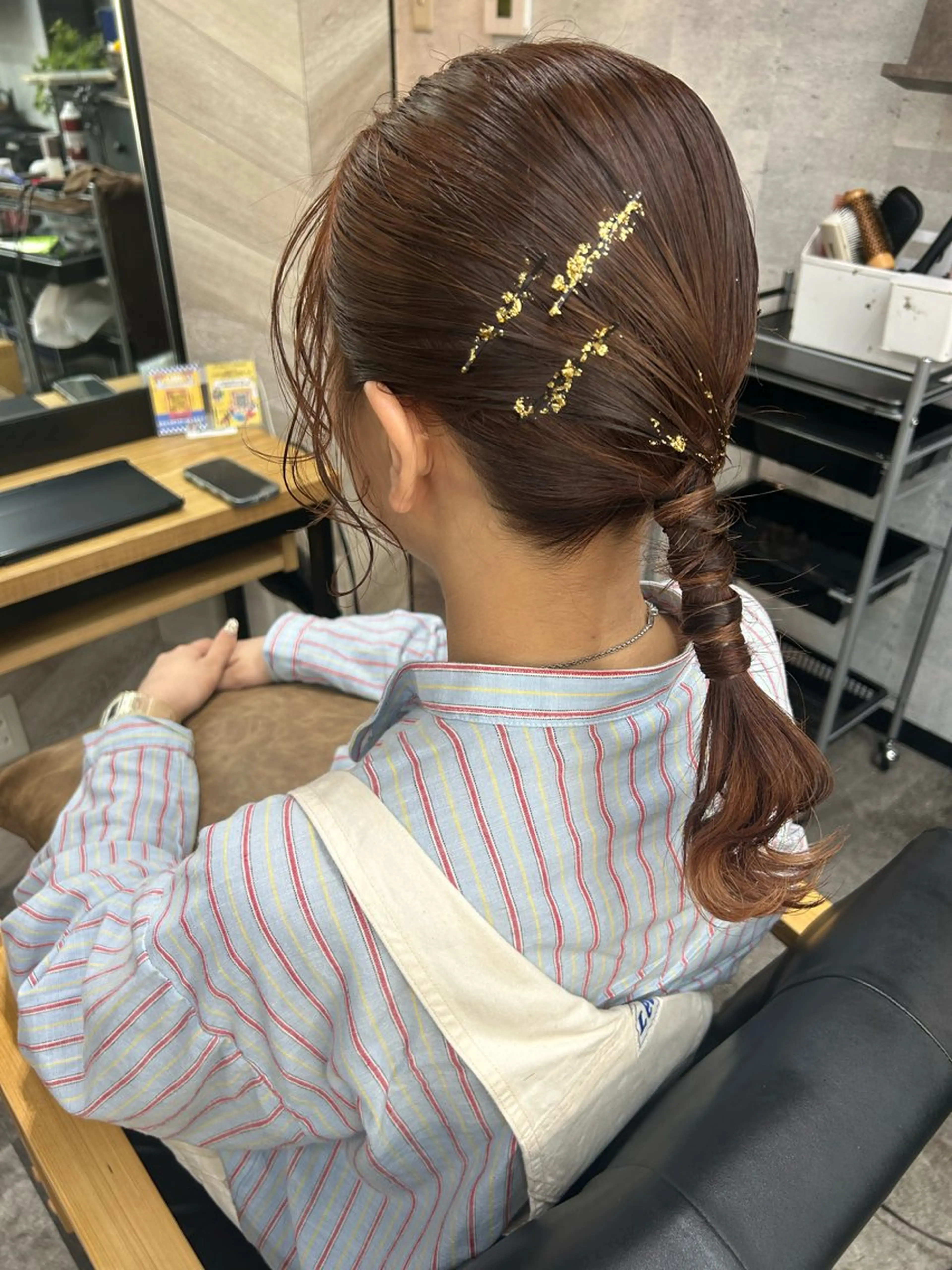 セミロング ヘアアレンジ ポニーテール 飯塚 沙衣のヘアスタイル