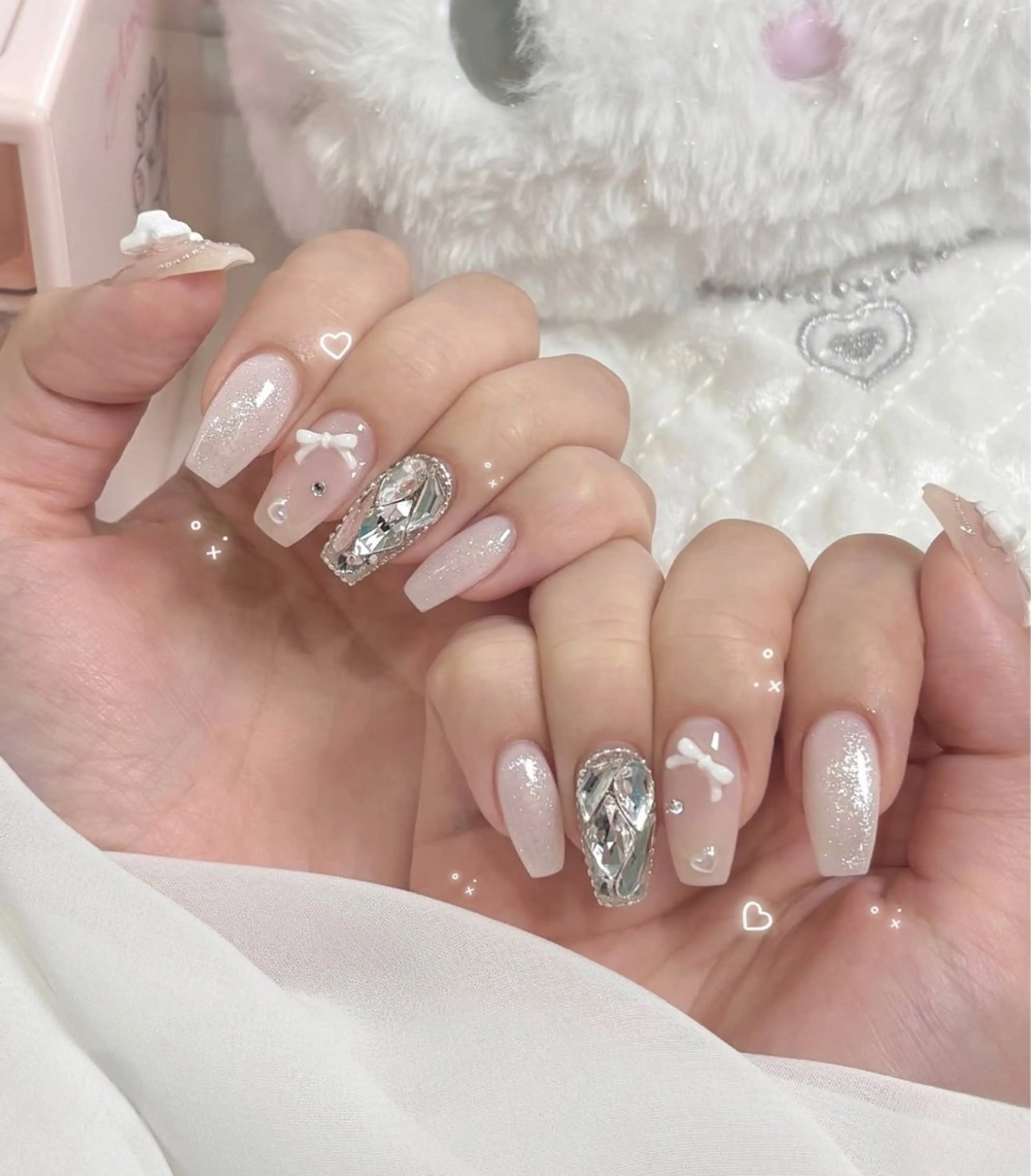 ネイル アニマル柄 オーロラネイル チークネイル フラッシュネイル ジェルネイル ハンドネイル T.A Nail Salon所属・Lyna Nail のネイルデザイン