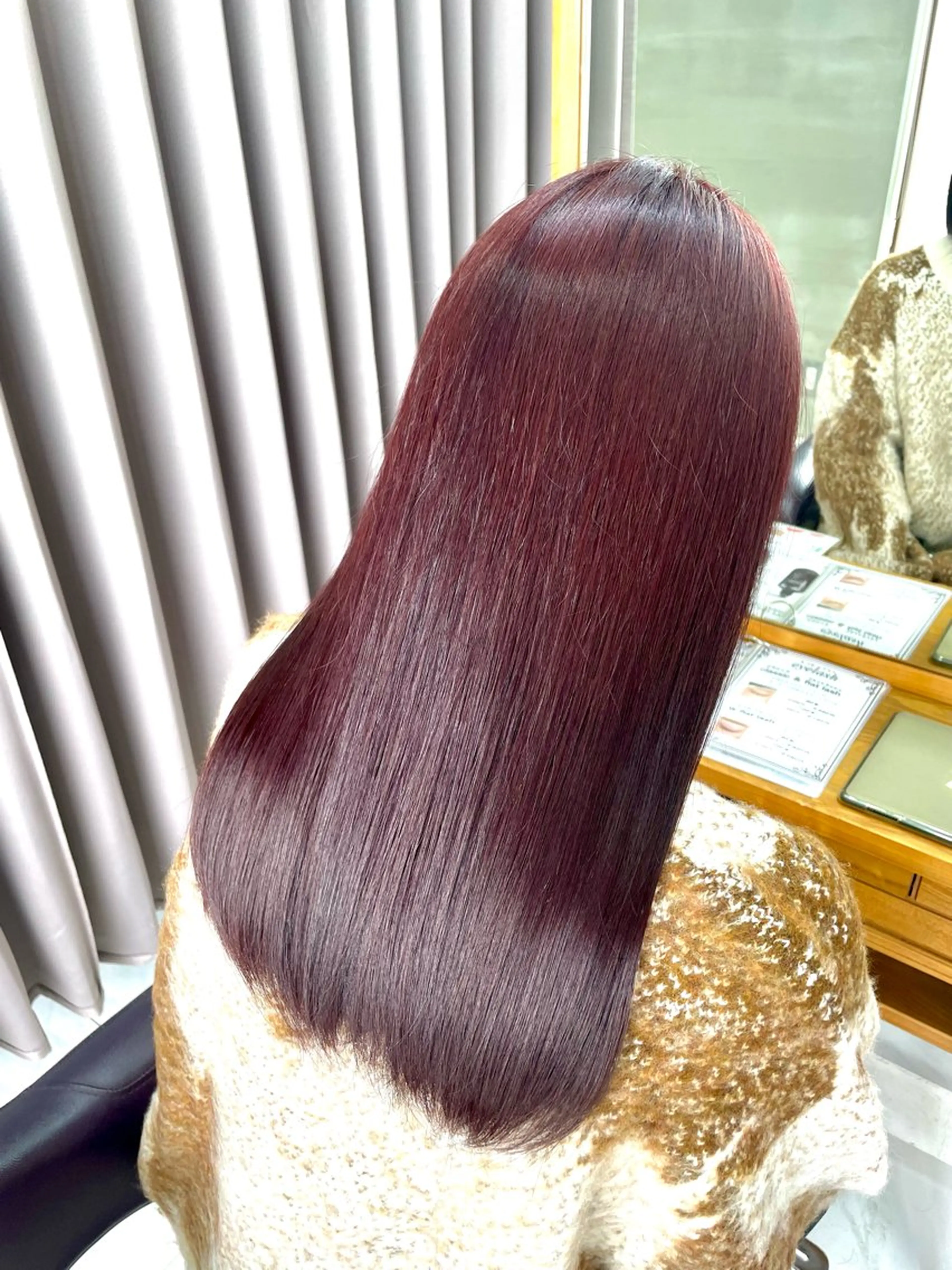 ロング カラー レッドカラー GRANDEUR焼津 村越 捺稀のヘアスタイル