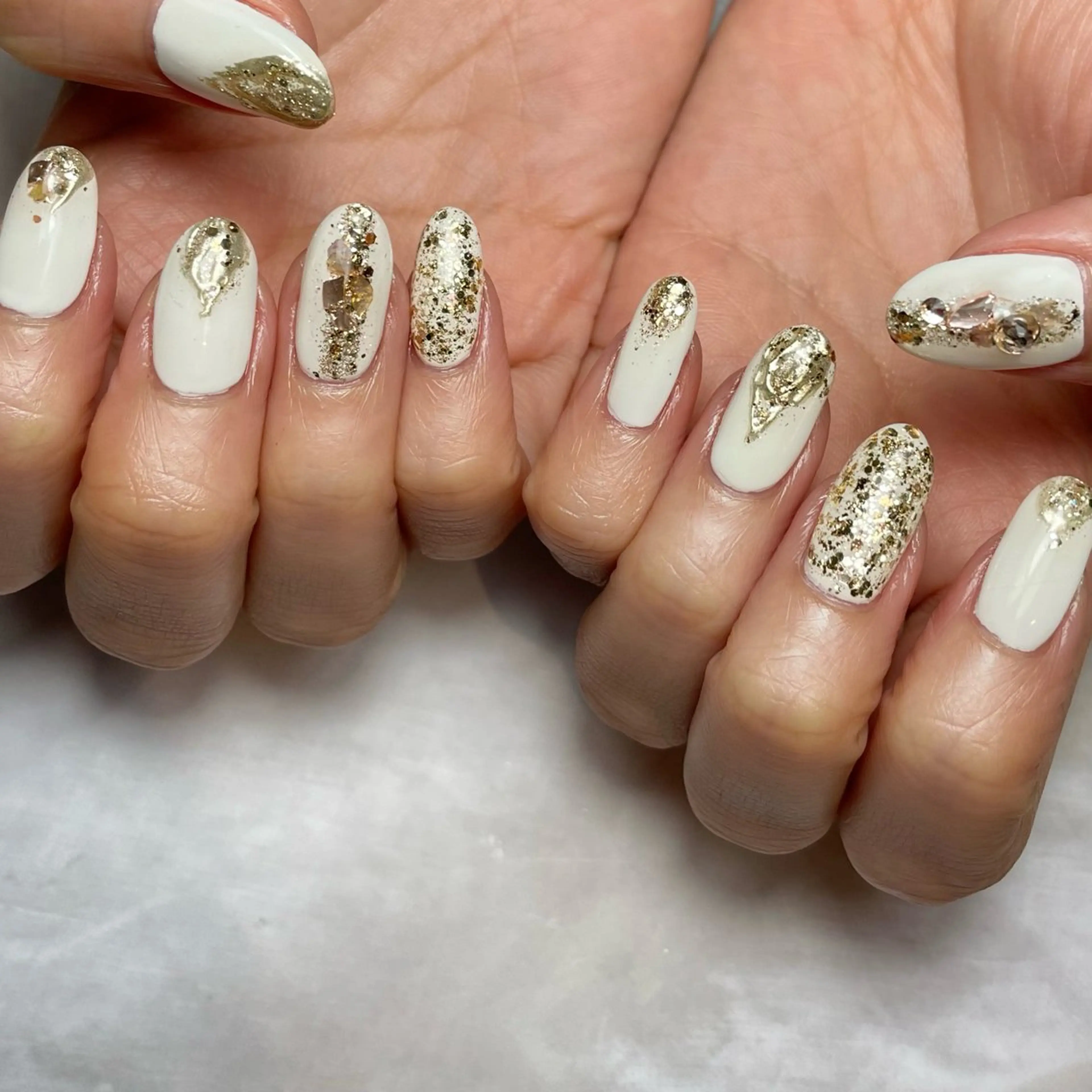 ネイル ゴールド 持ち込み ハンドネイル Reflection marikoのネイルデザイン