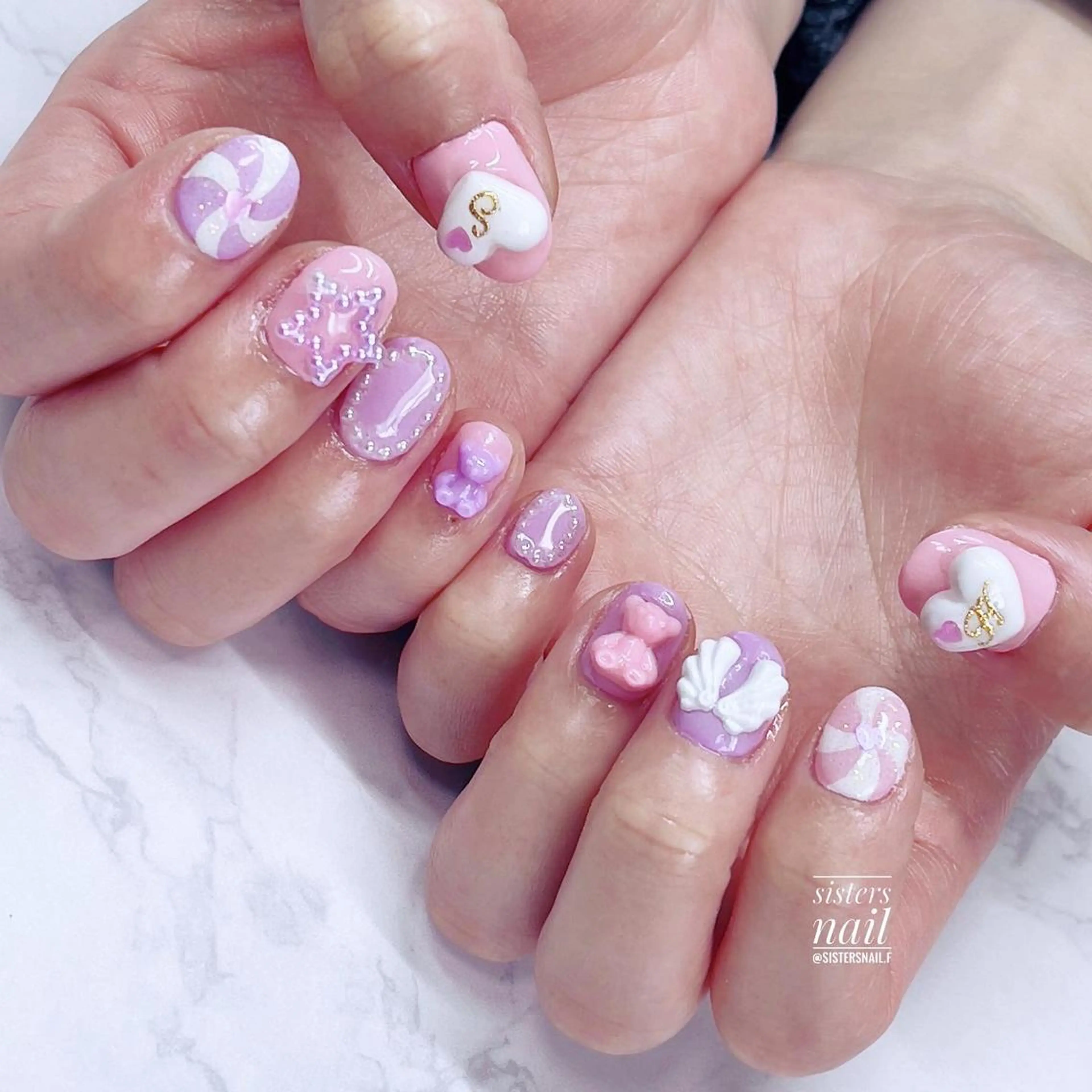 ネイル アートネイル グラデーション 卒業式 ハート 春ネイル sisters nail.fのネイルデザイン