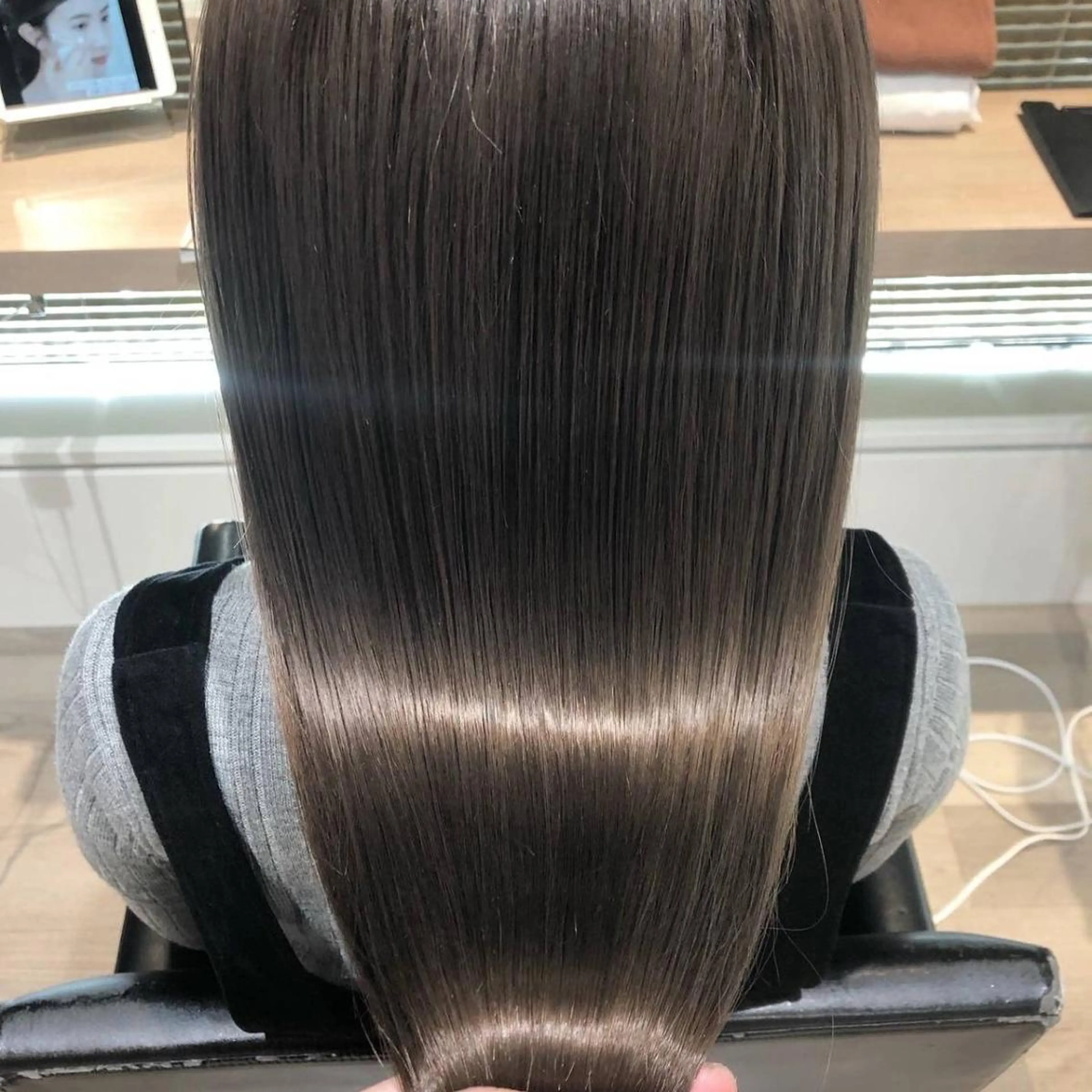 ロング カラー ヘアカラー トリートメント 🦋透明感カラー 髪質改善🦋🫧愛加のヘアスタイル