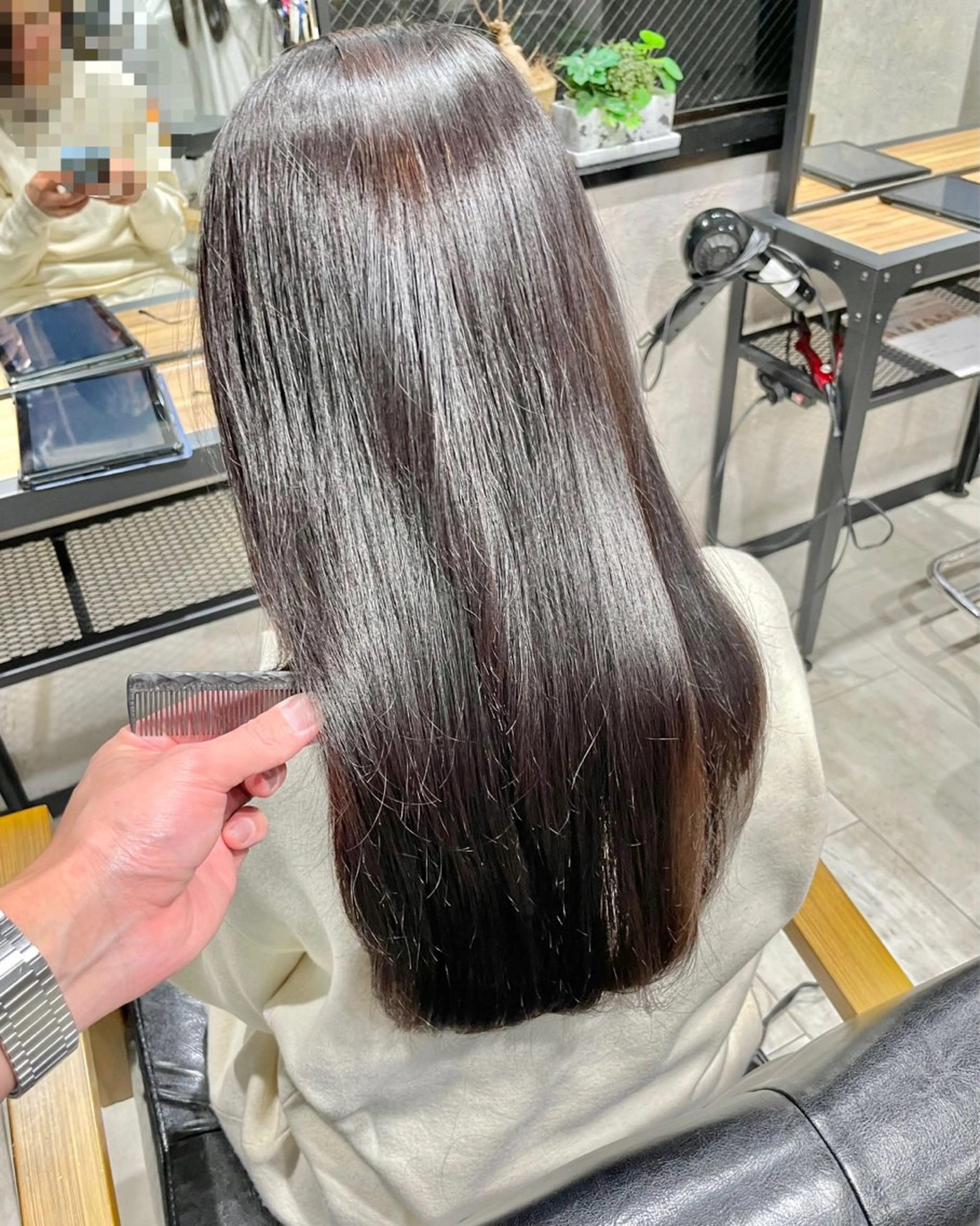 セミロング カラー 伸ばしかけ 髪質改善 韓国風ヘア レイヤーカット 縮毛矯正 美髪プロデュース /岡崎勇人のヘアスタイル