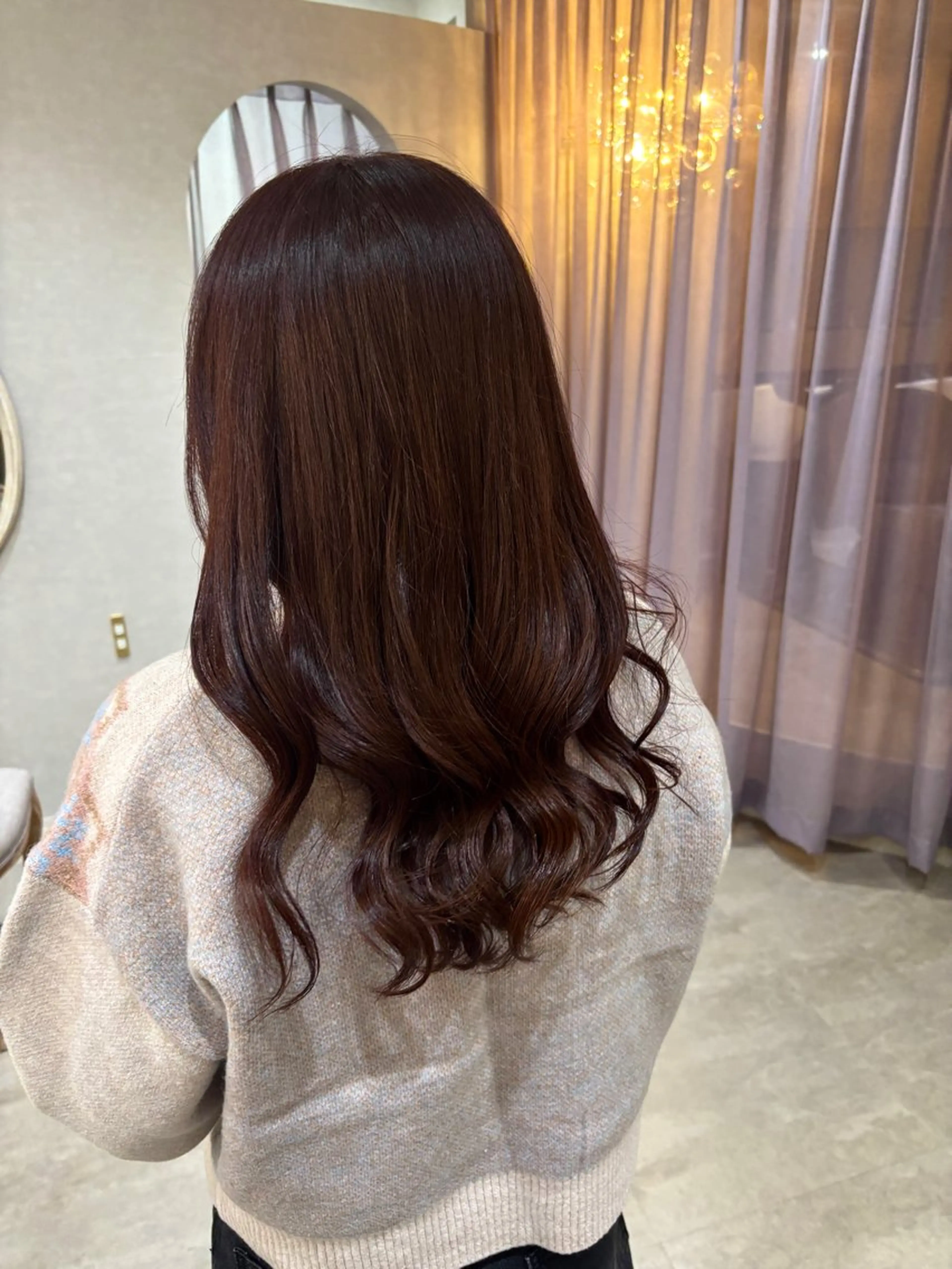 カラー レッドカラー aika .のヘアスタイル