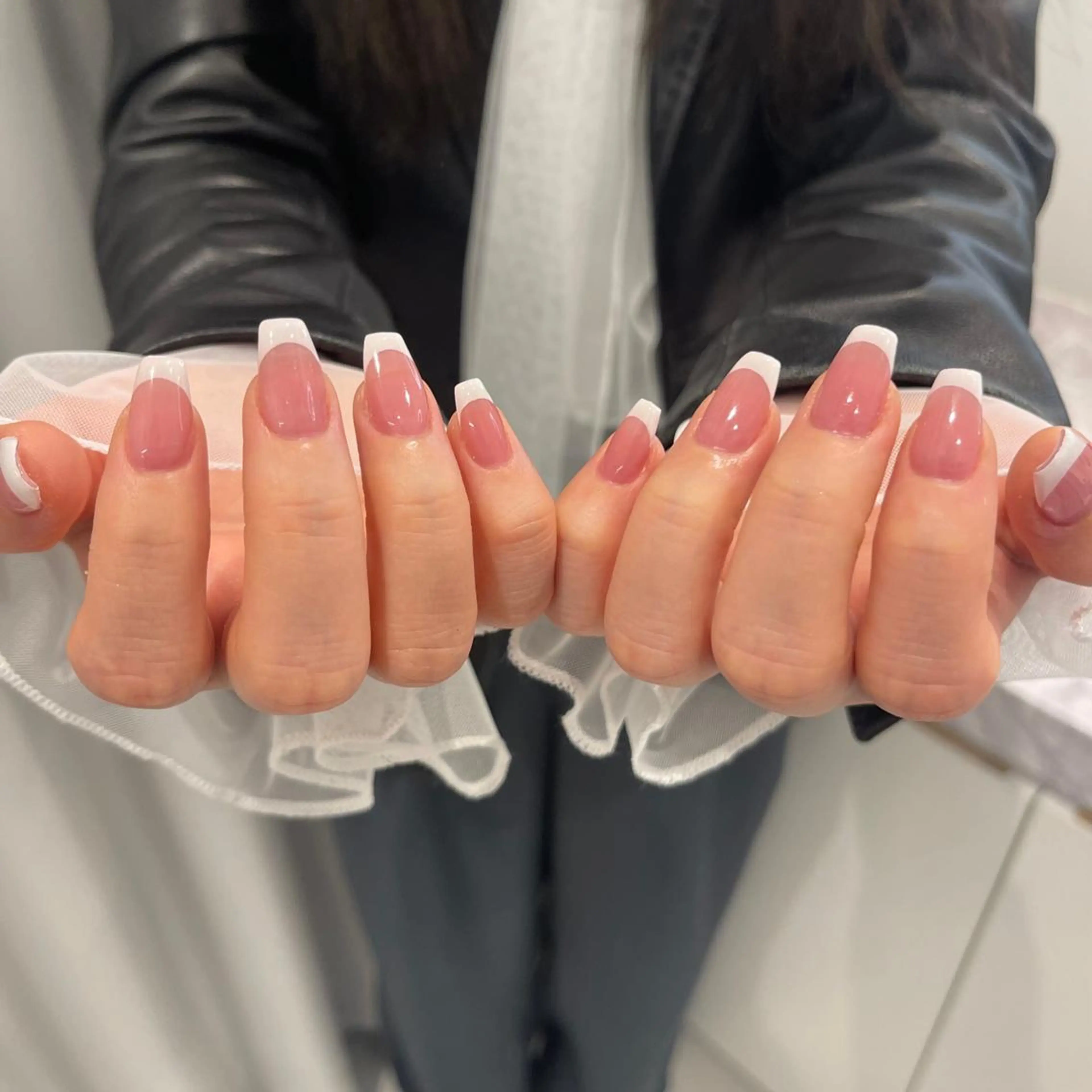 ネイル フレンチネイル 持ち込み 春ネイル ワンホンネイル ハンドネイル 🪽fein.🪽 eye&nail💞のネイルデザイン
