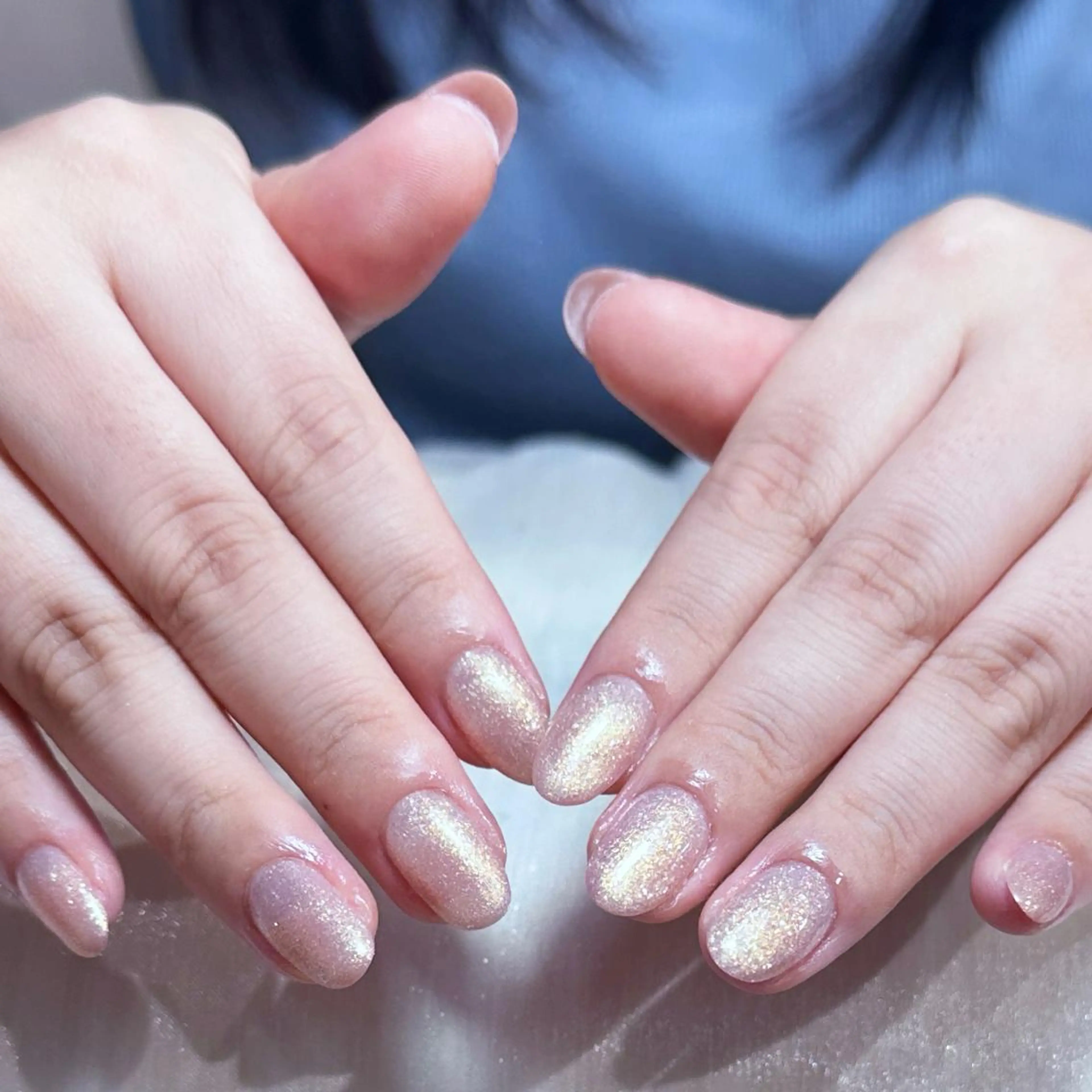 ネイル アートネイル オーロラネイル ガーリー キラキラネイル マグネットネイル ハンドネイル YOYO 💅のネイルデザイン