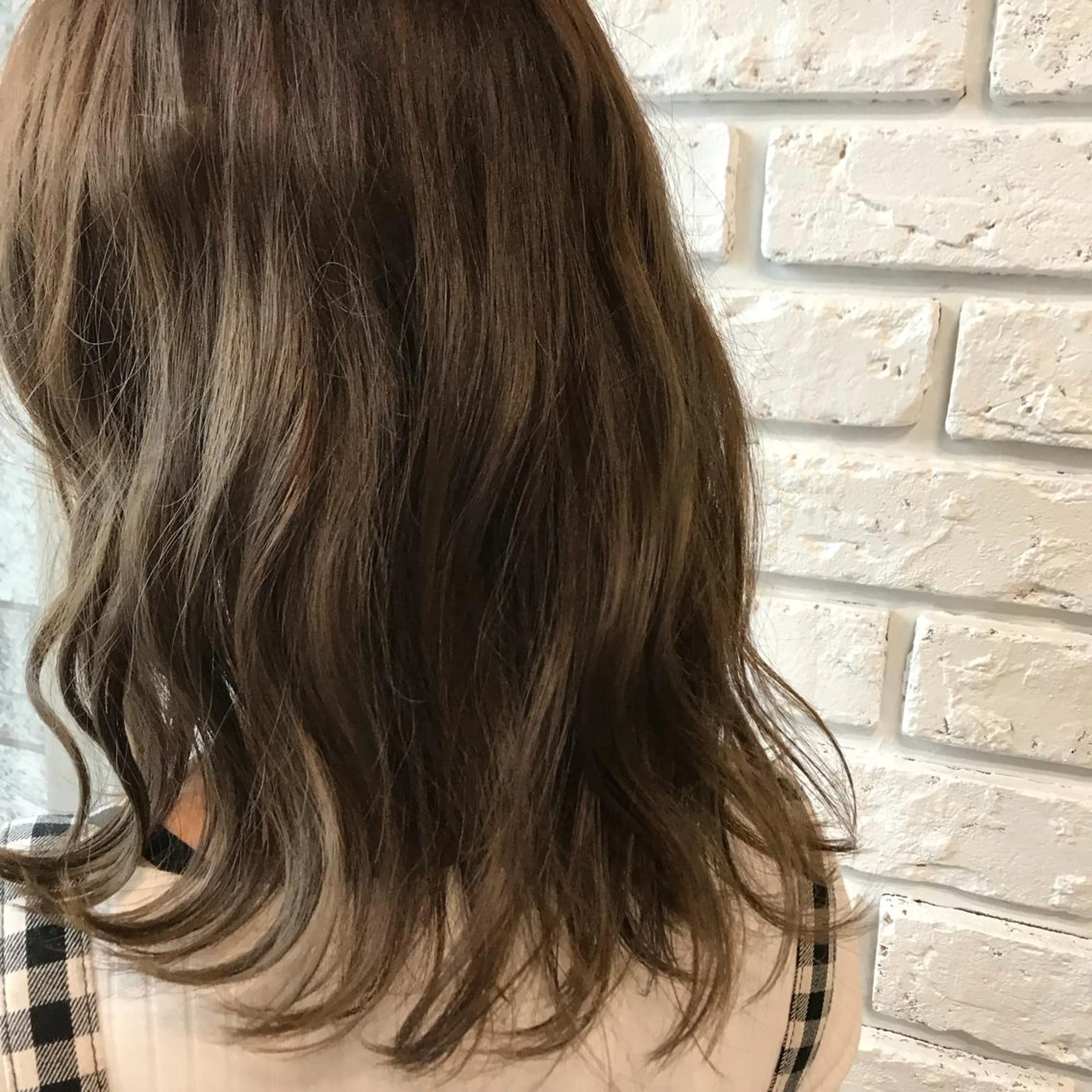 ミディアム カラー ベージュカラー ハイライトカラー ハイライト カット ヘアカラー トリートメント 日比 貴大/ minim hairのヘアスタイル