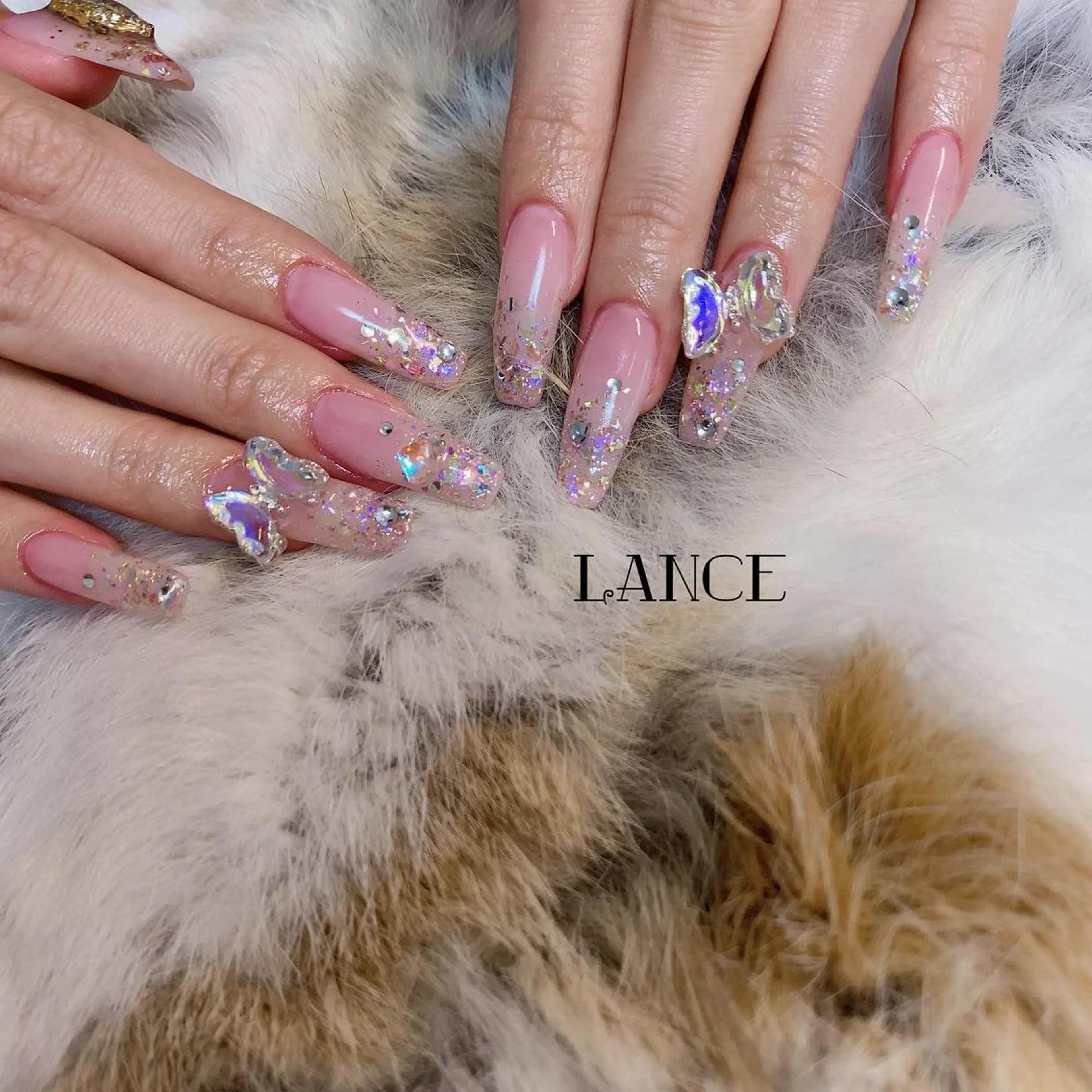 ミディアム ネイル ハンドネイル Lance nailのネイルデザイン