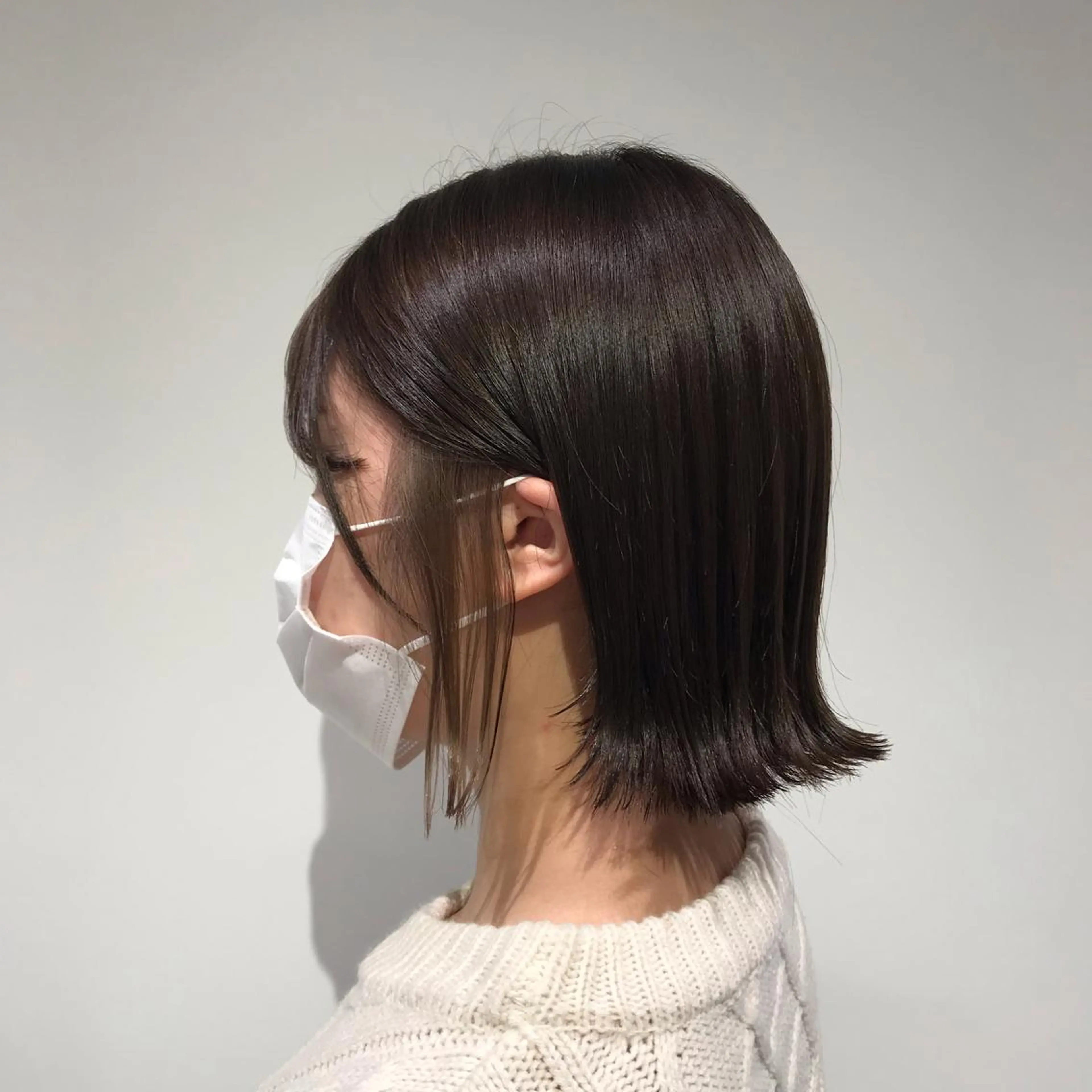 ミディアム カラー ベージュカラー ブリーチ イヤリングカラー オリーブベージュ ヘアカラー トリートメント 暖色カラー🌹 中山由梨のヘアスタイル