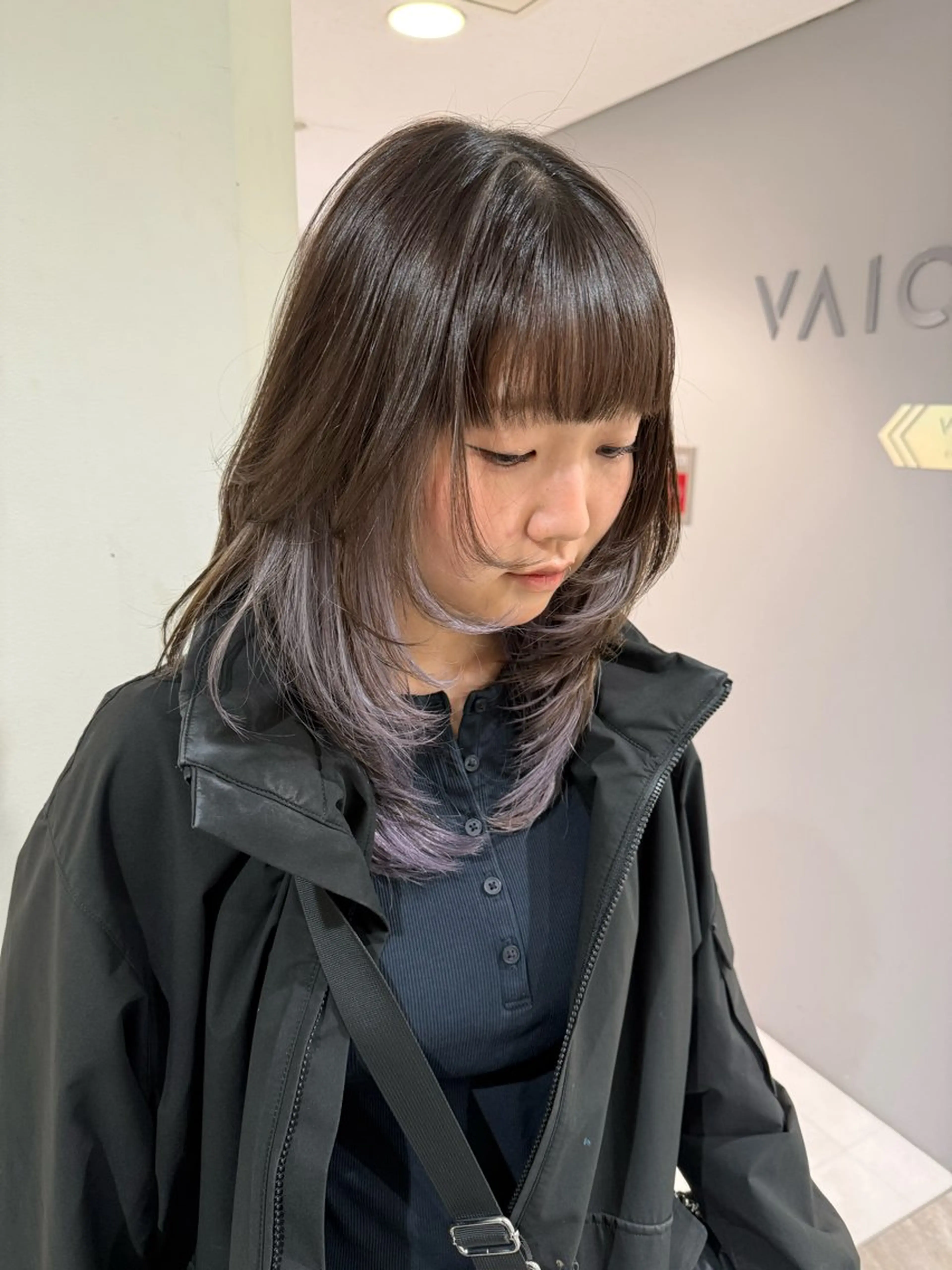 ロング カラー インナーカラー シルバー カット ヘアカラー トリートメント ハイトーンレイヤー 🥇稲垣颯太のヘアスタイル