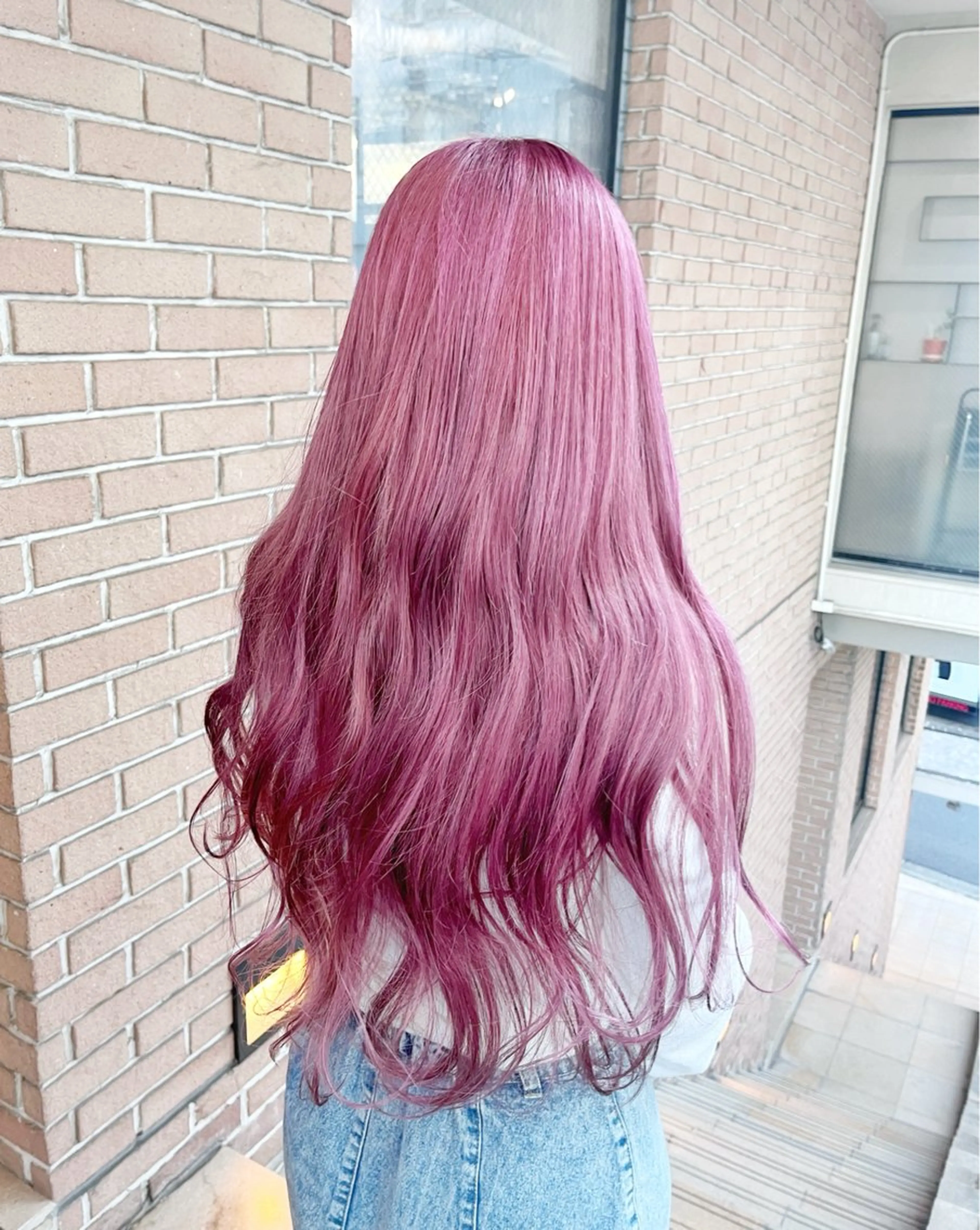 ロング カラー ヘアアレンジ ブリーチ ヘアカラー ピンクカラー🩷 ヘアセットＮＯ.1のヘアスタイル