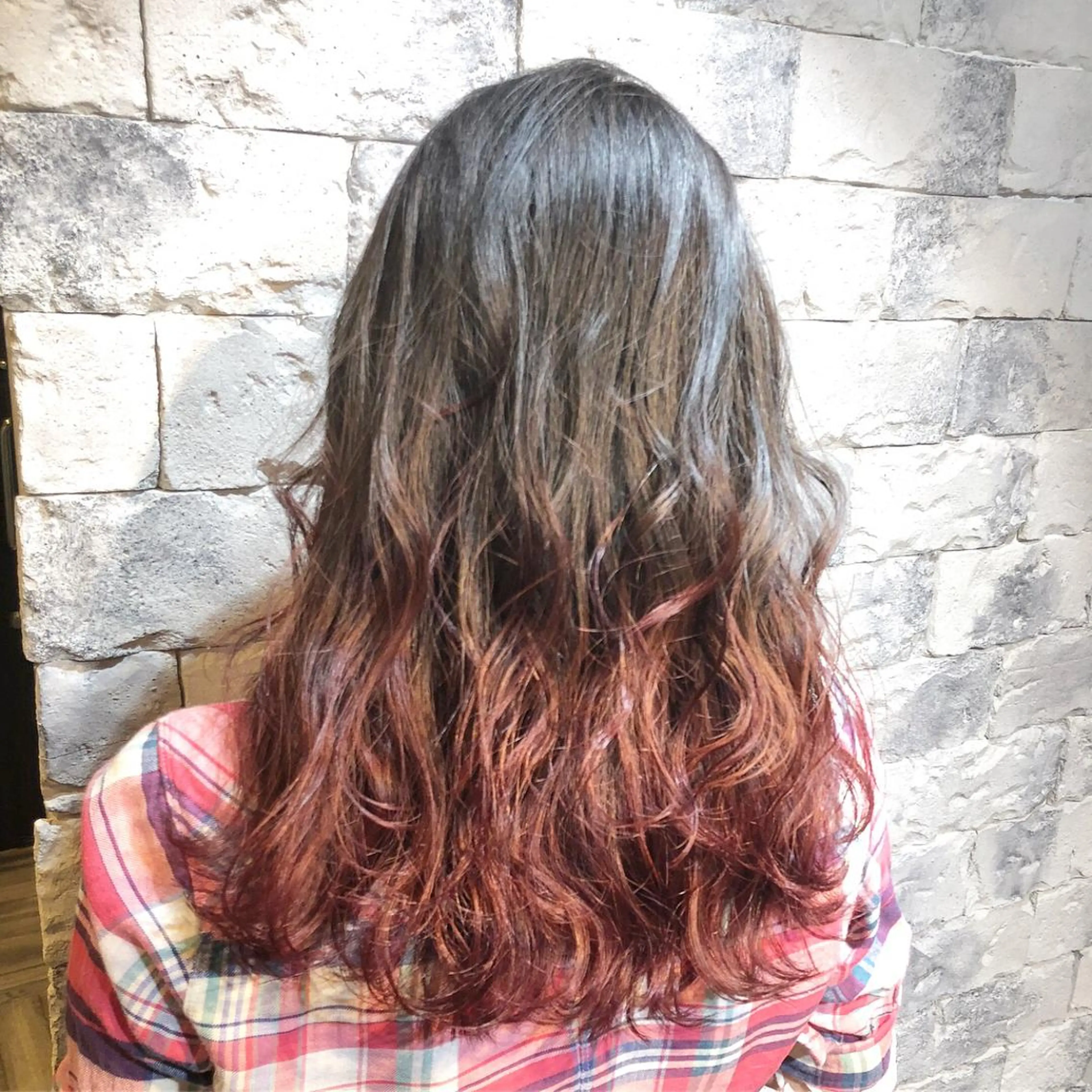 セミロング カラー グラデーションカラー グレージュ イルミナカラー 外国人風カラー AUBE HAIRazul吉祥寺所属・綺麗な髪質にしたい方 限定🌈清水 祥のヘアスタイル