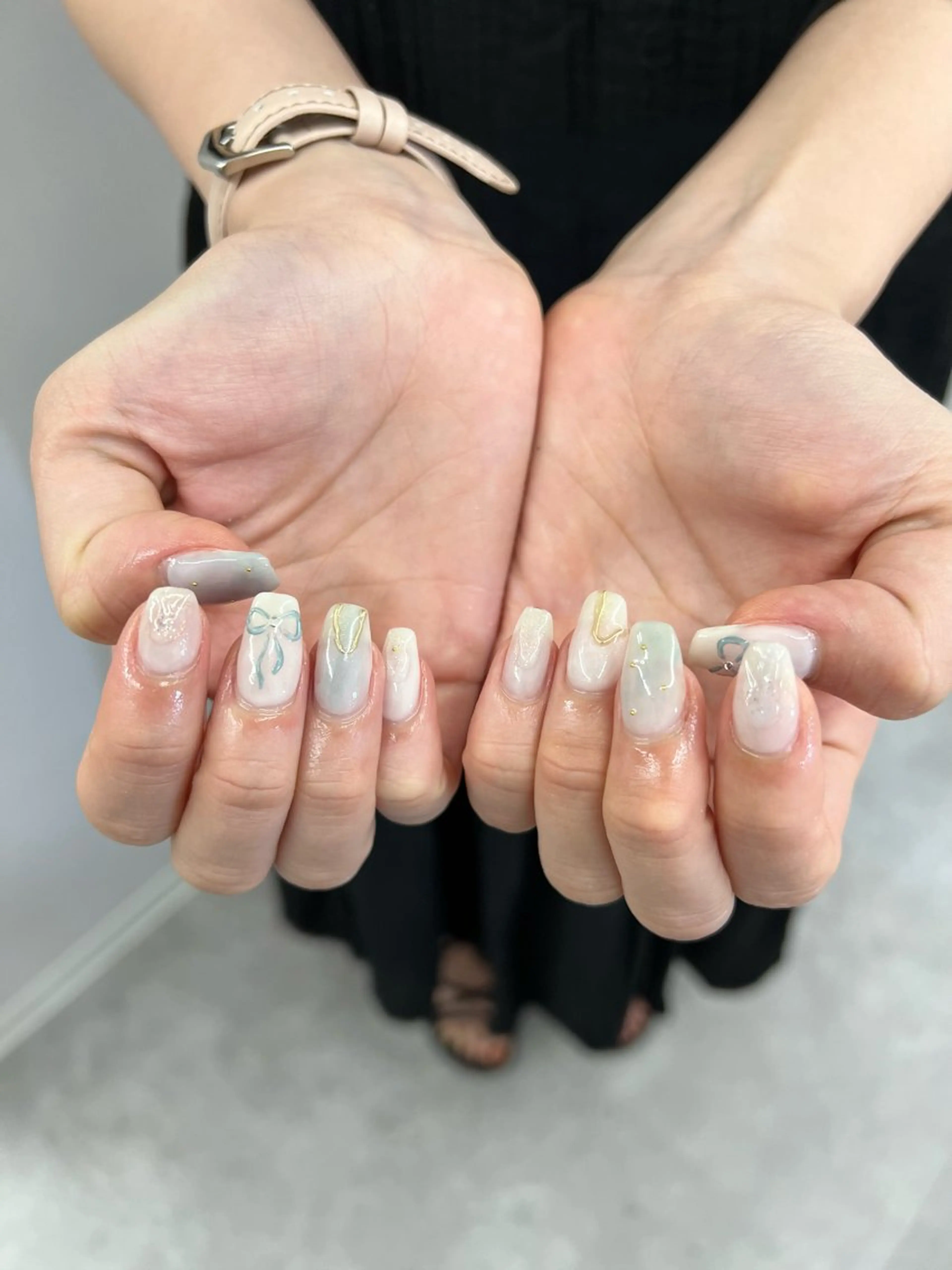 ネイル ジェルネイル マグネットネイル ニュアンスネイル パラジェル リボン ハンドネイル ハンドケア Bana_ Nailのネイルデザイン