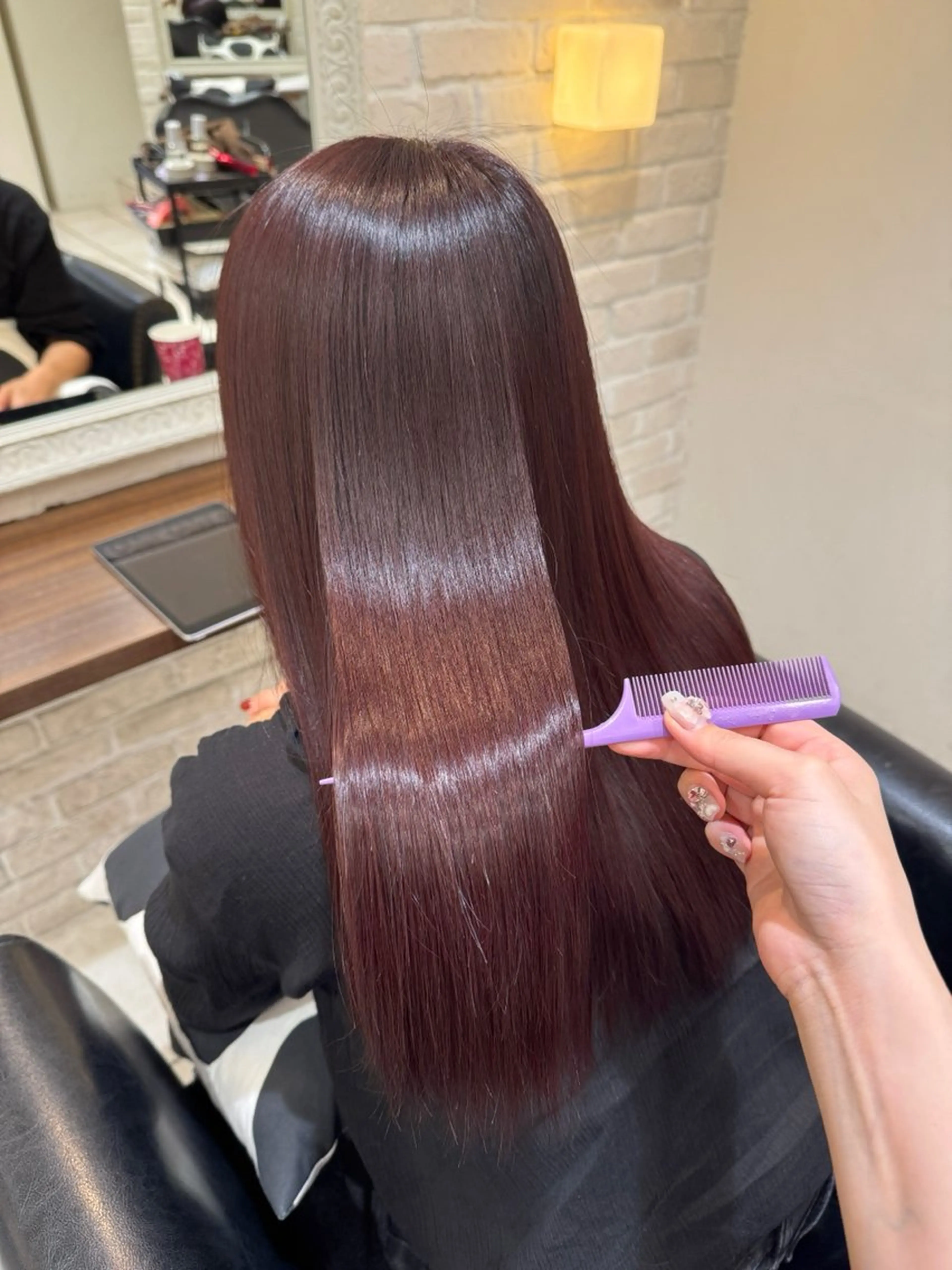 ロング カラー ブリーチ ブリーチなしカラー レッドカラー 髪質改善 ヘアカラー トリートメント ブリーチ♡メンズ マッシュ♡MIUのヘアスタイル