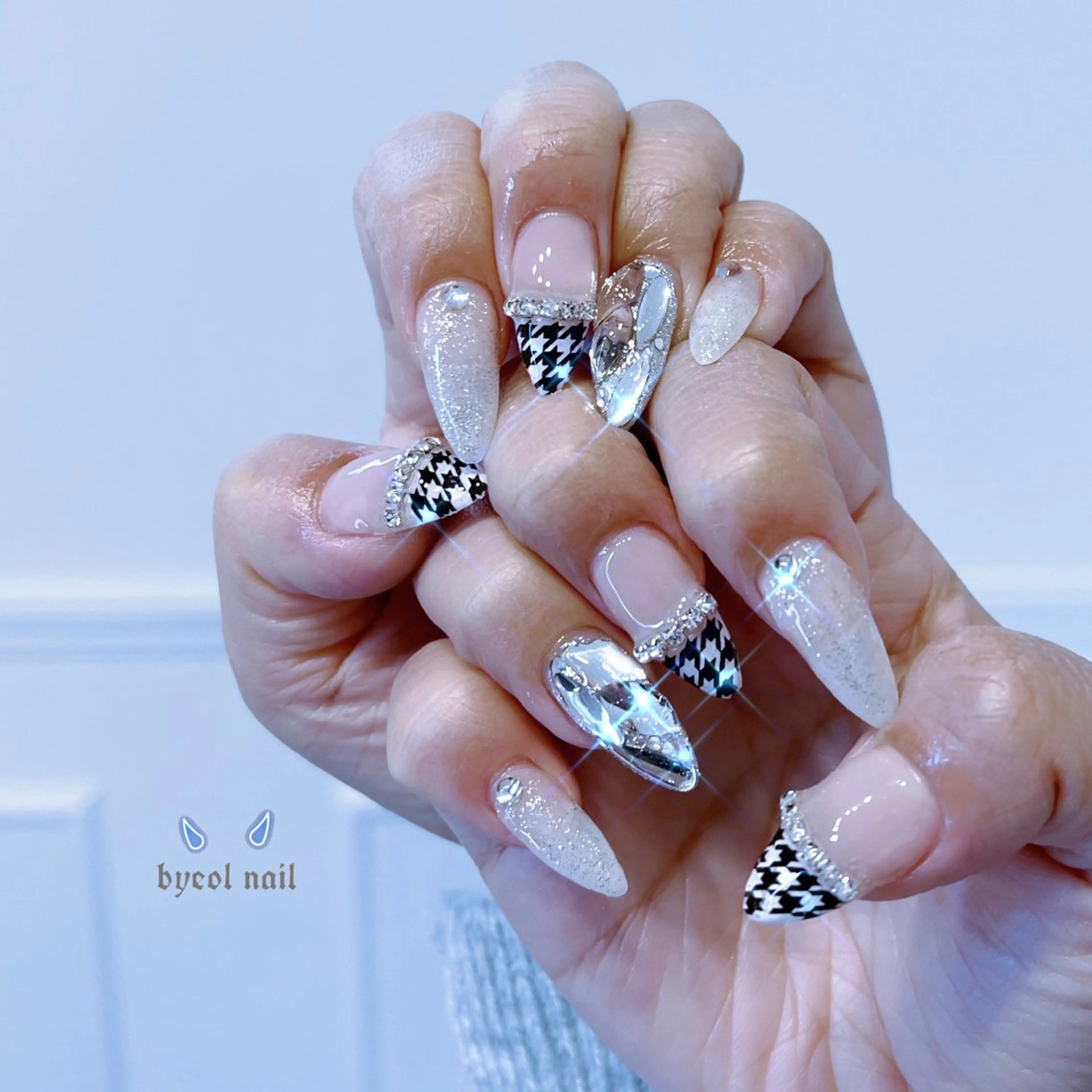 ネイル byeol  nail (ビョルネイル)所属・🌧byeol nail🤍のネイルデザイン