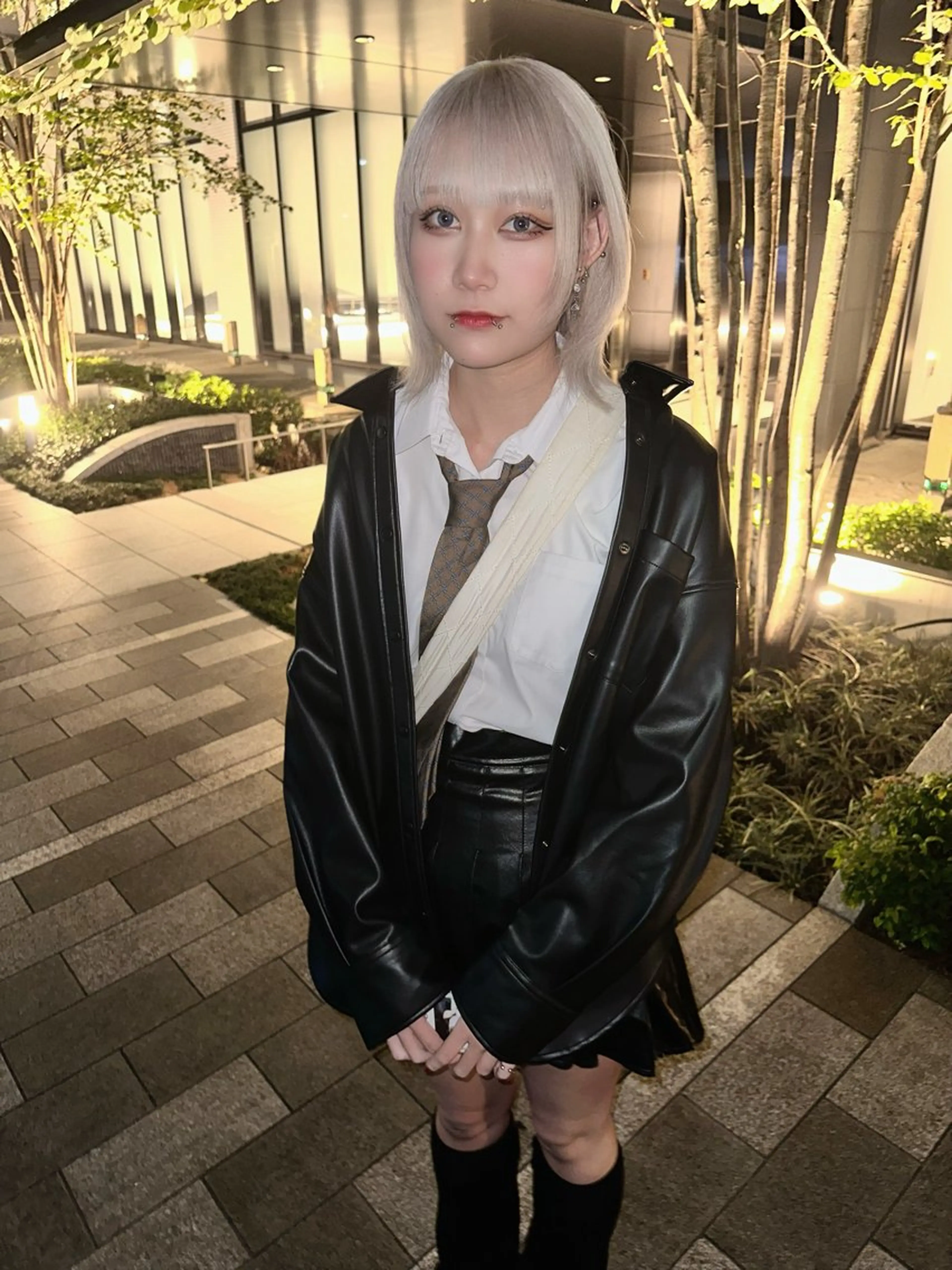 ショート カラー ウルフとハイトーン みっちー✂️のヘアスタイル