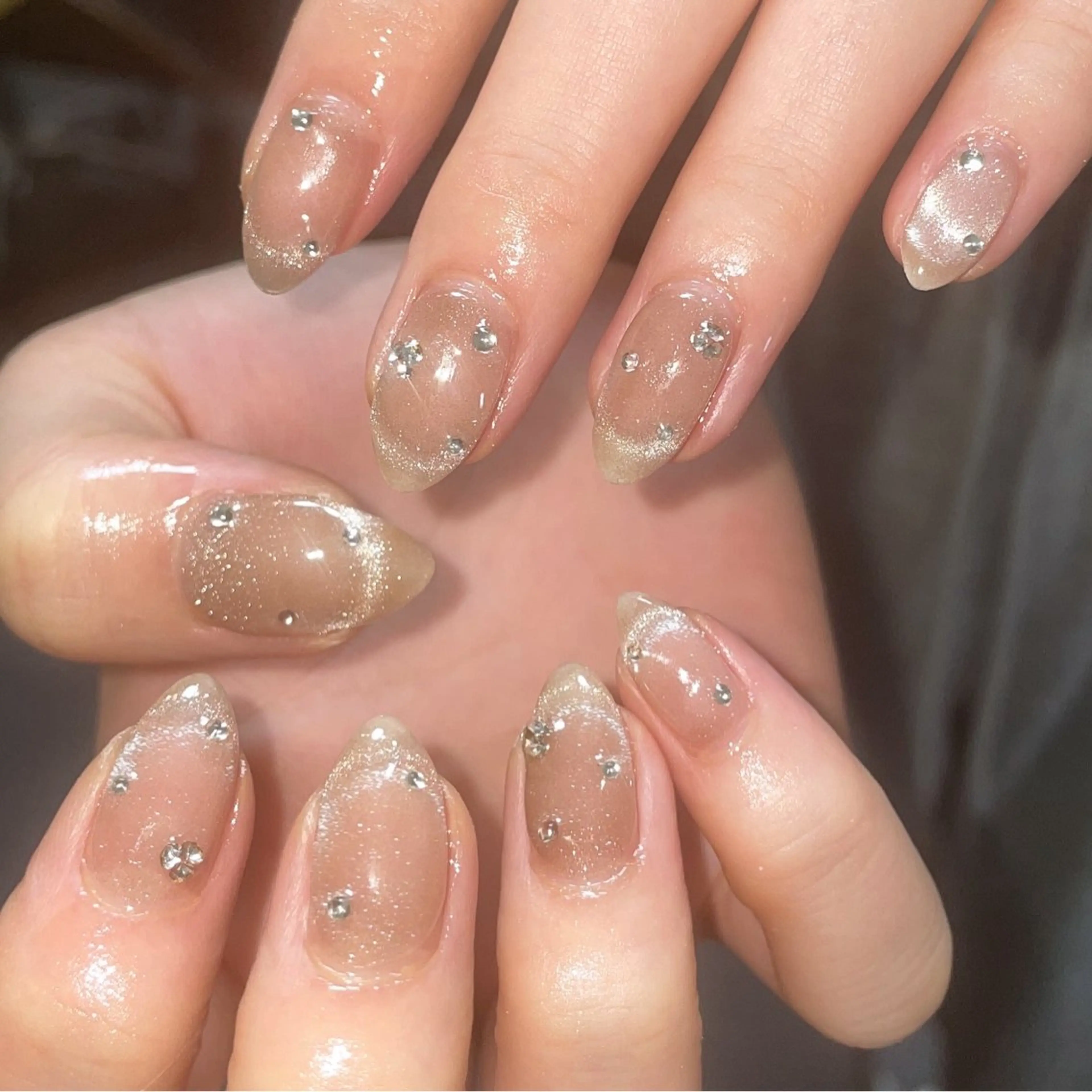 ネイル フレンチネイル キラキラネイル マグネットネイル マグネットフレンチ オフィスネイル ハンドネイル ハンドケア 🎀NAIL🎀 AI🪄︎︎◝✩のネイルデザイン