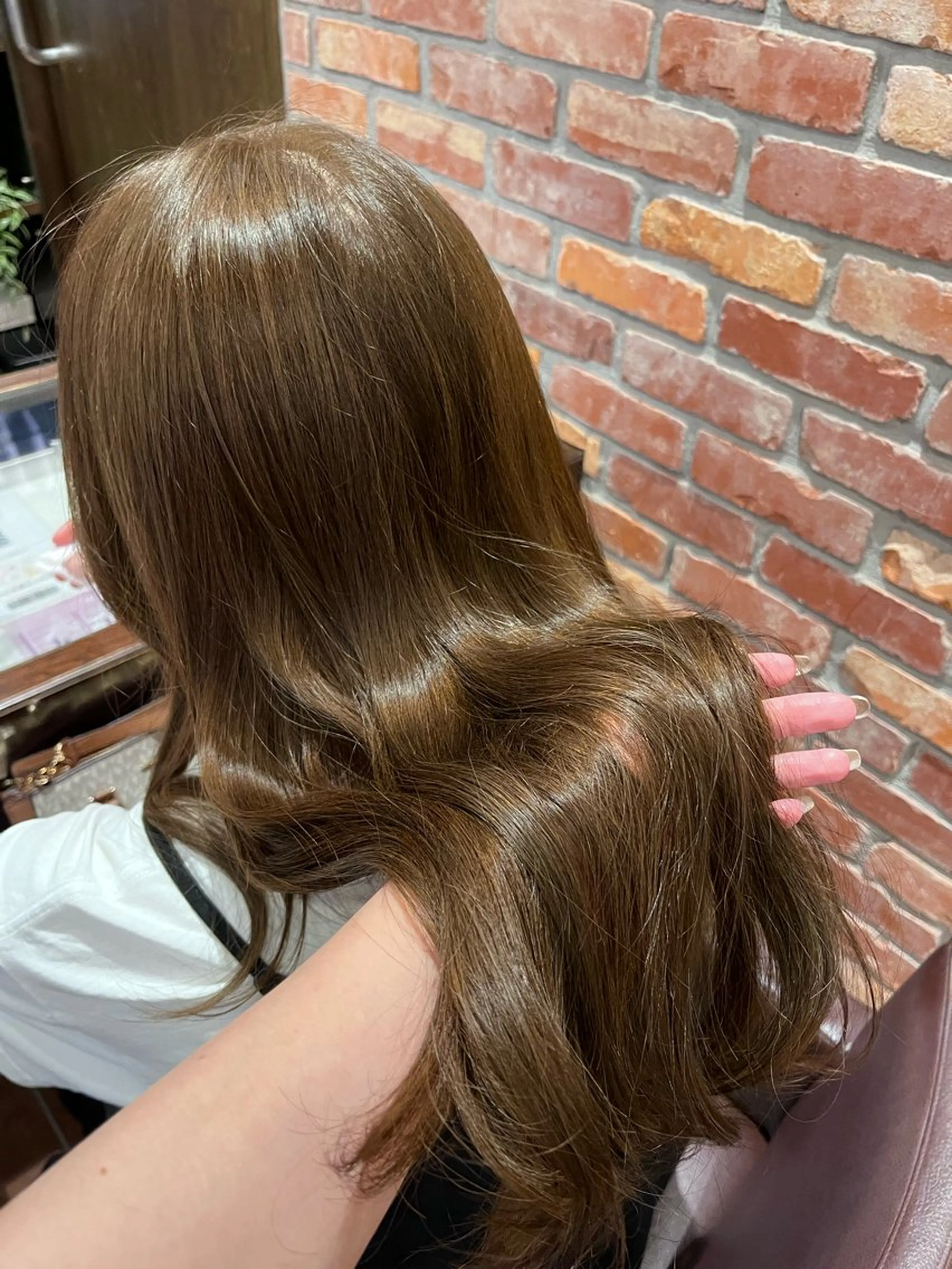 ⭐️minimo限定⭐️ブリーチなしWカラー＋髪質改善インメトリィ4stepトリ(ロング＋1650円)の写真