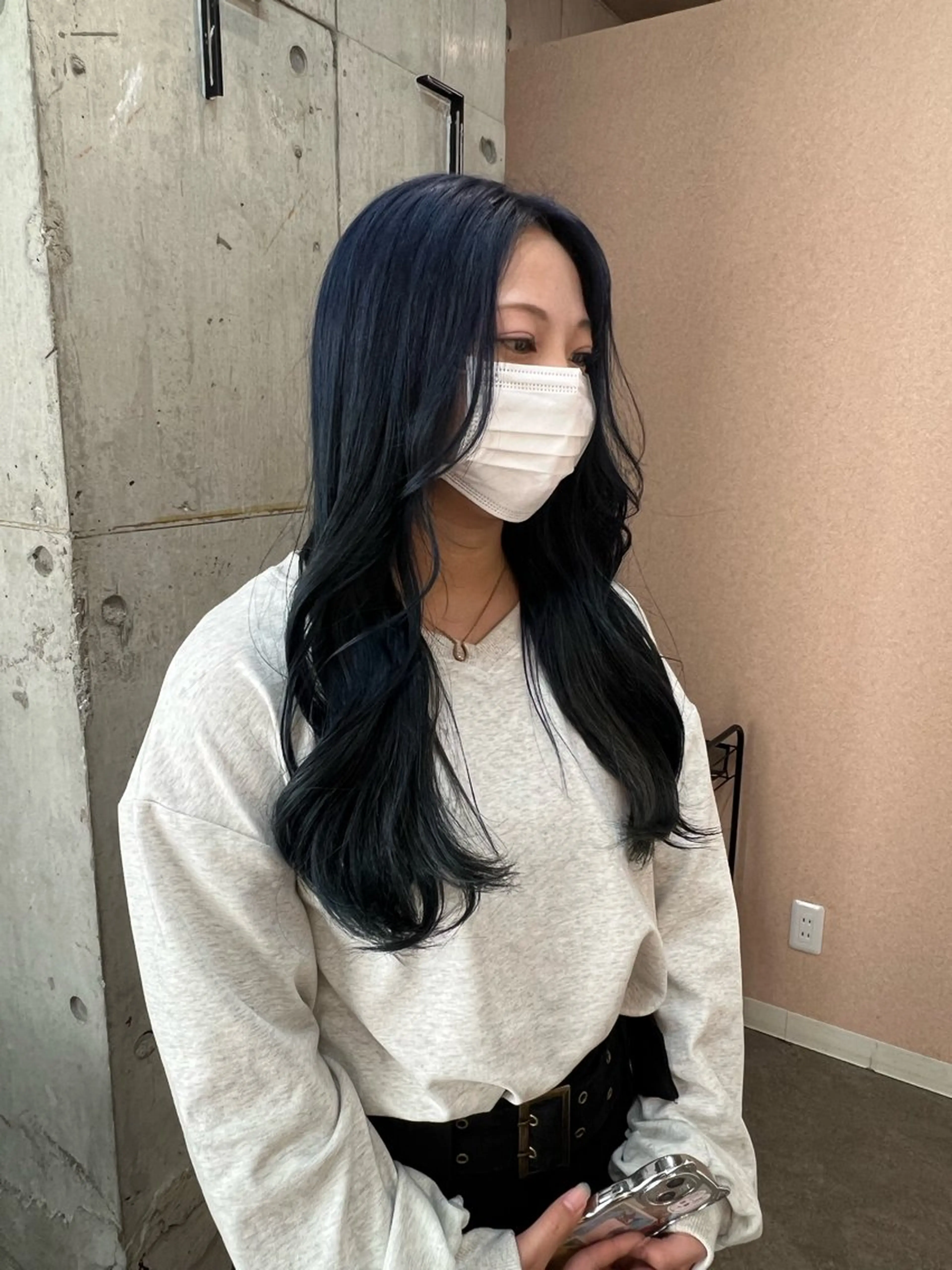 ロング カラー ブリーチ ブルーカラー ヘアカラー Ayaka🩰🎀 ガーリー/暖色♡のヘアスタイル