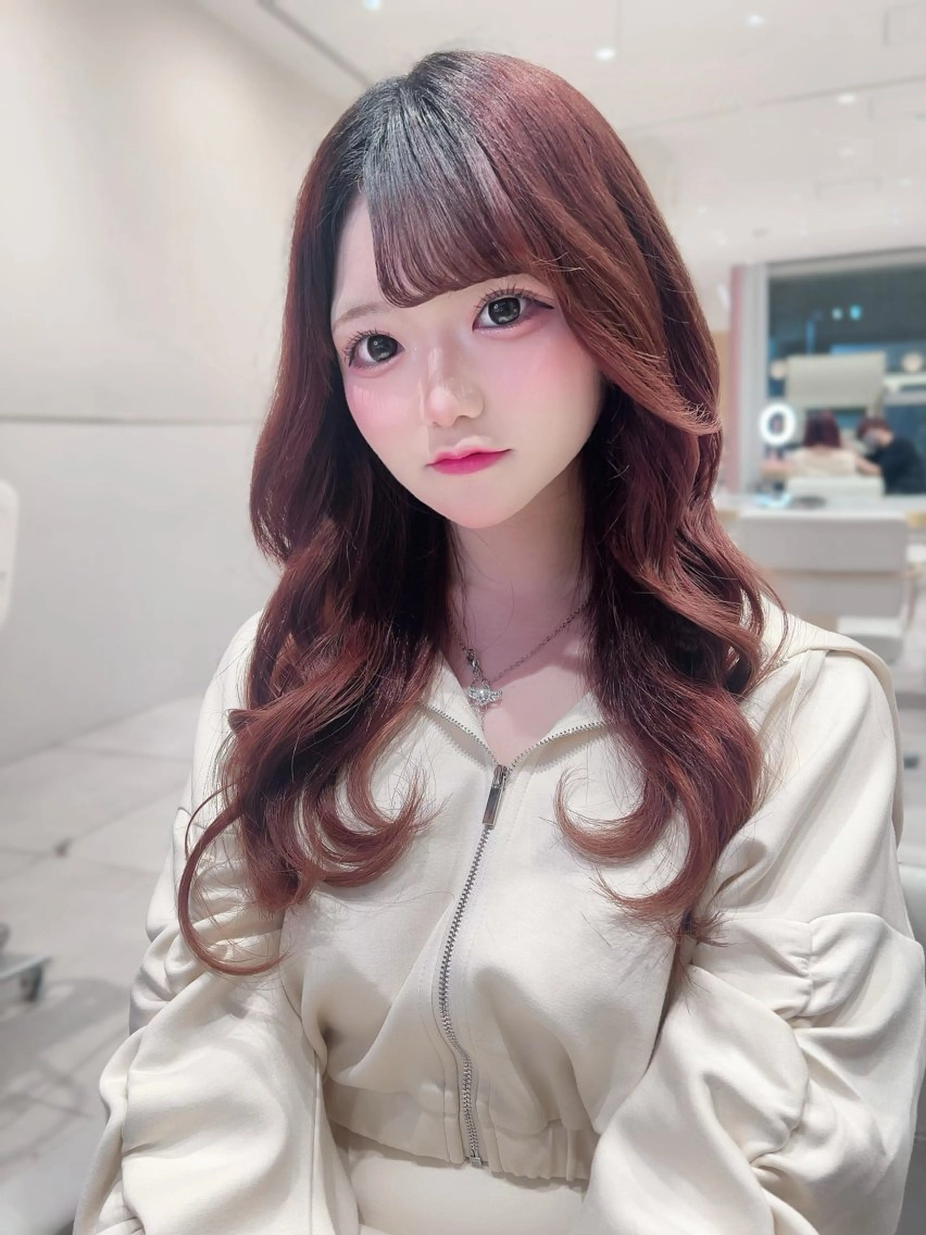 セミロング カラー カット ヘアカラー トリートメント ヘッドスパ ヘアセット 韓国ヘア/レイヤー/ 巻き髪/りょーとのヘアスタイル