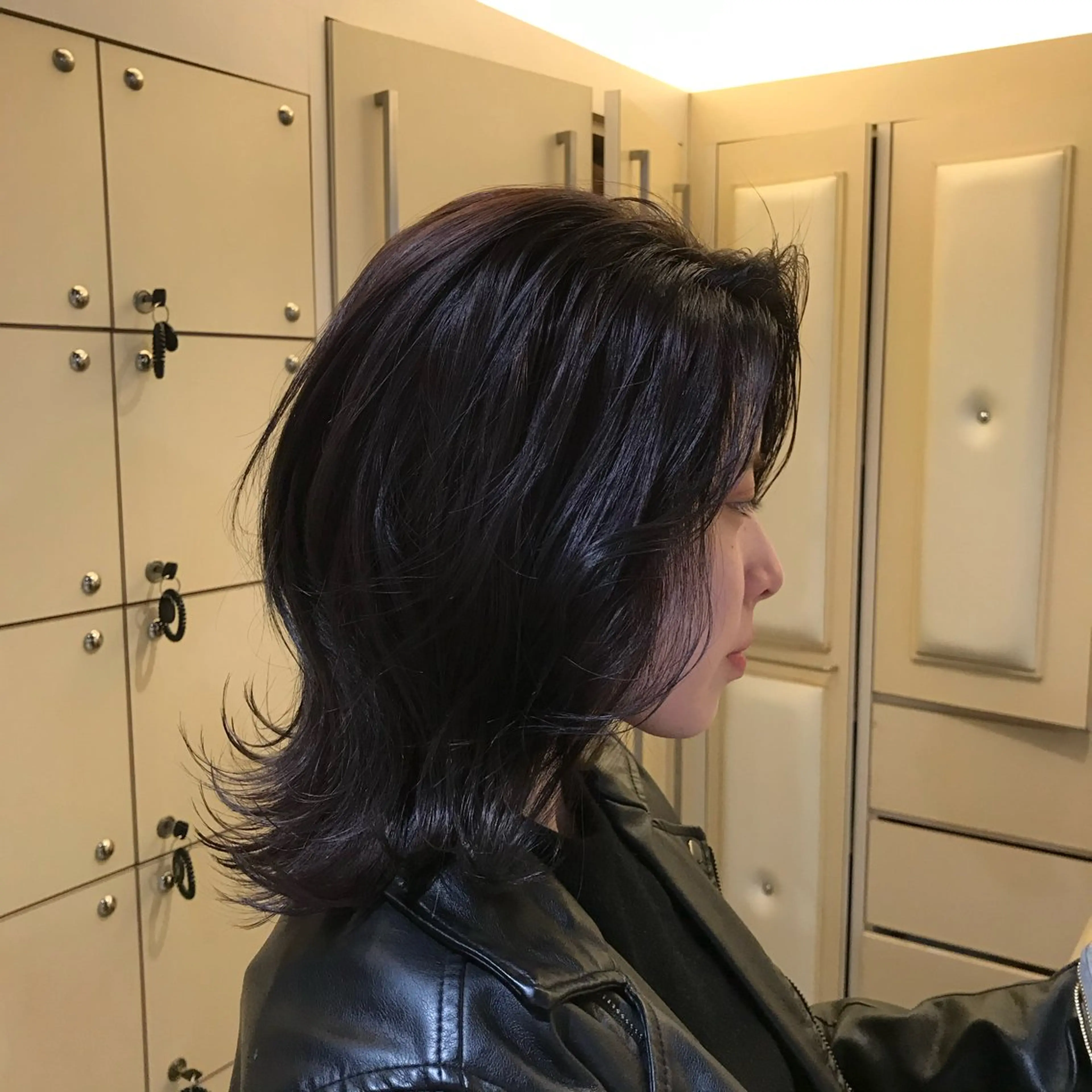 カラー ディープパープル よしだ りんのヘアスタイル