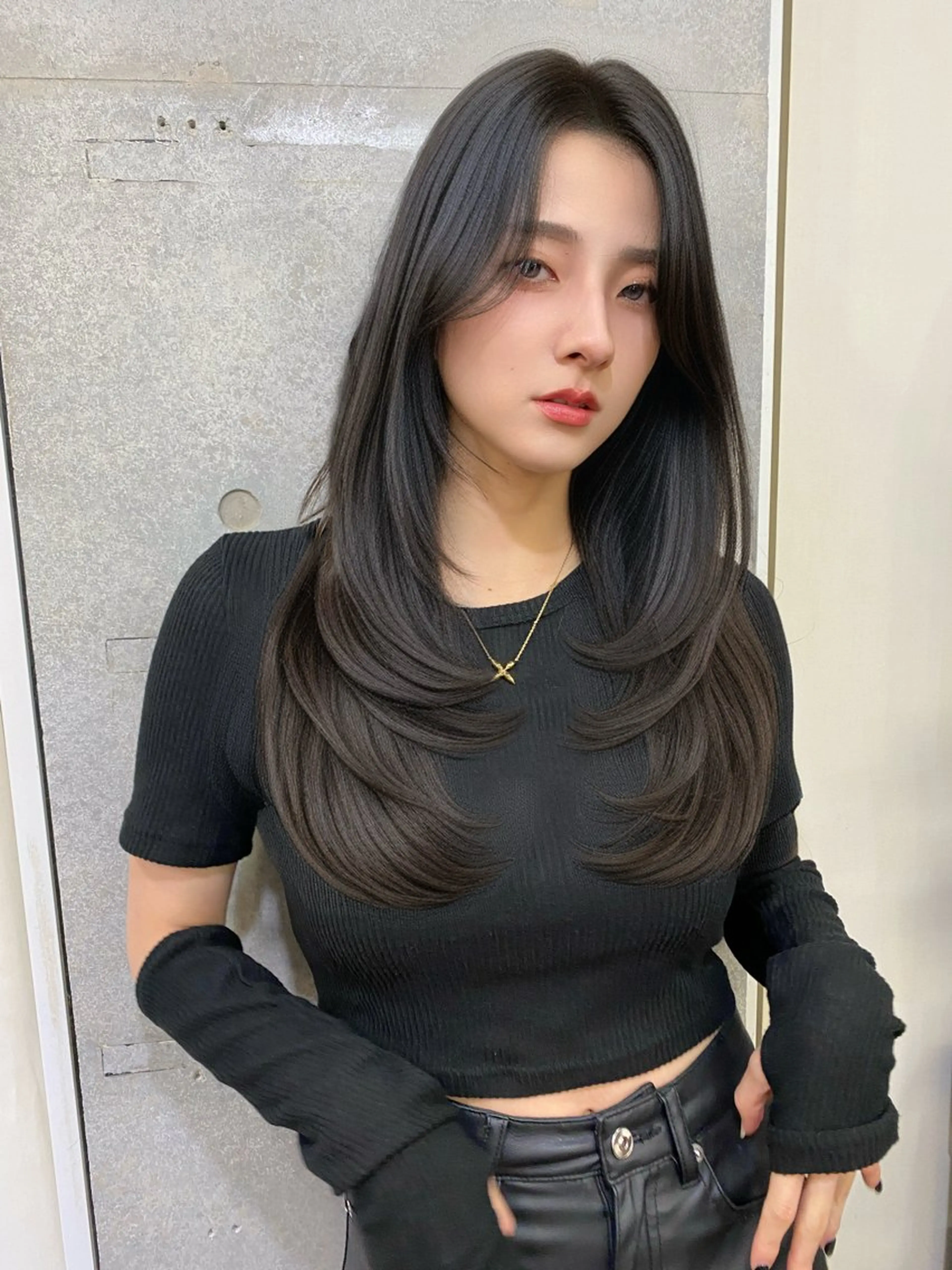 ロング カラー 黒髪 ブルーカラー ブルーブラック レイヤーカット 似合わせレイヤー 🇰🇷荒木洋文のヘアスタイル