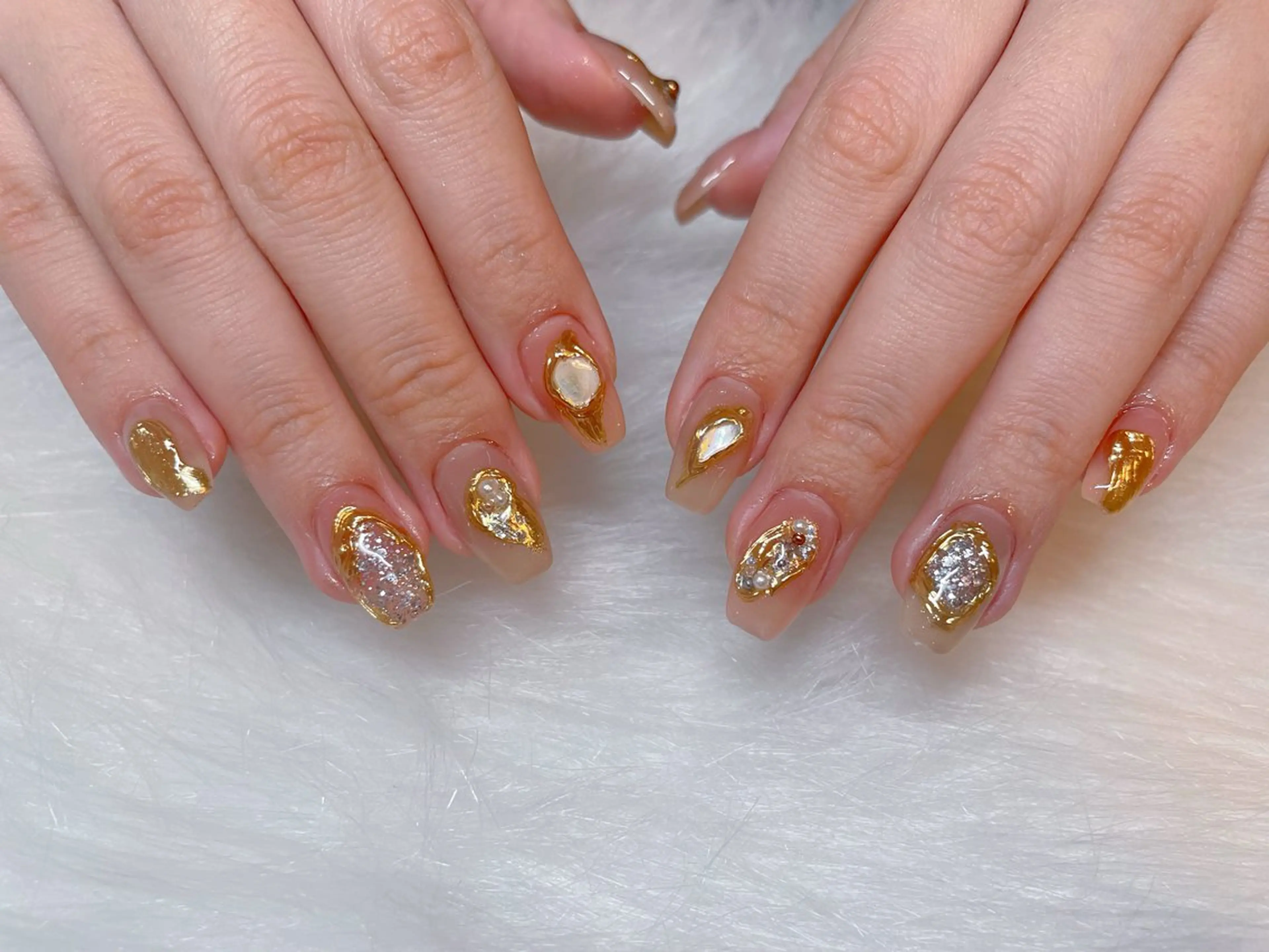 ネイル ゴージャス ミラーネイル エン Nail salonのネイルデザイン