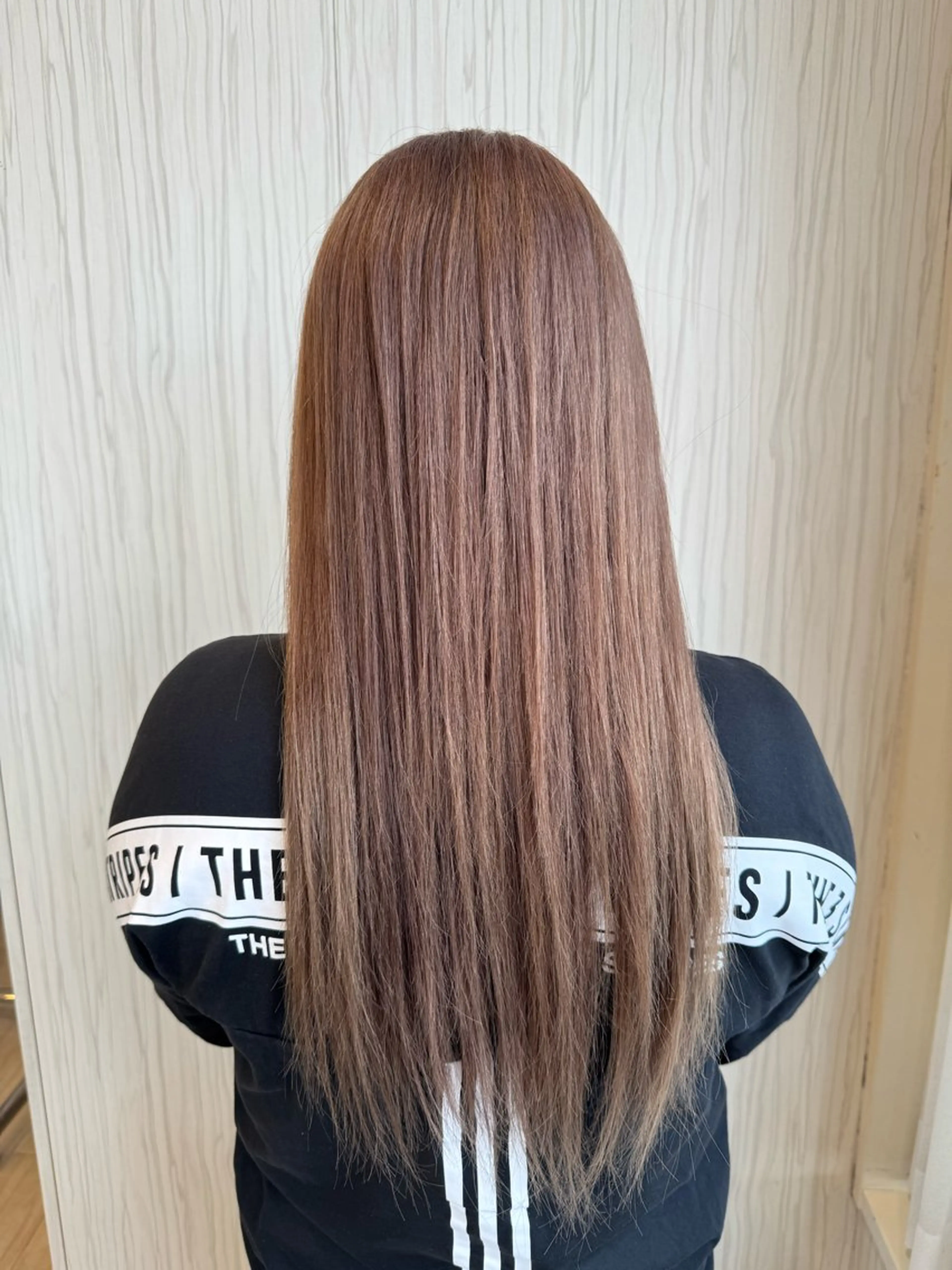 ロング ヘアカラー 松尾 怜奈のヘアスタイル