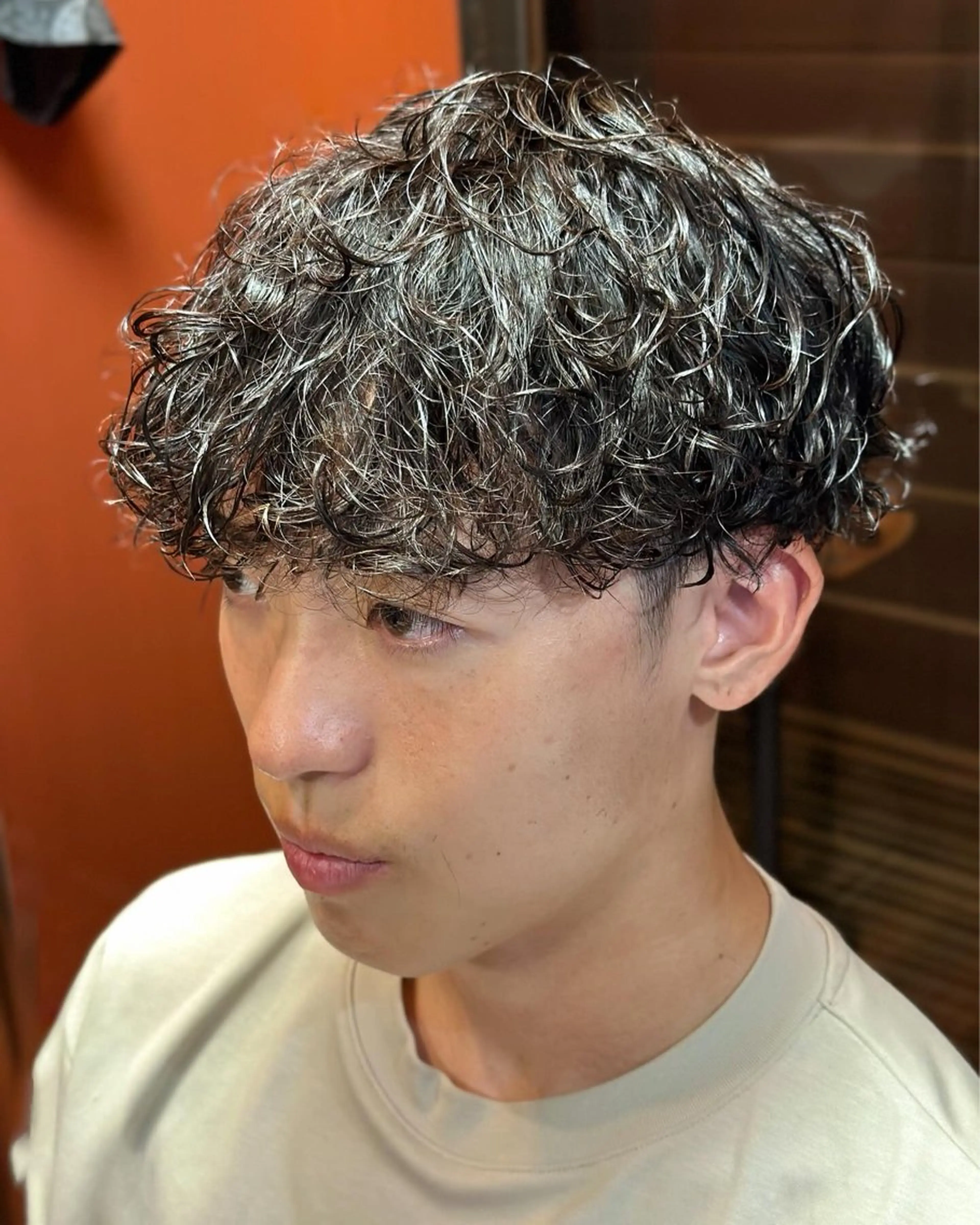 ショート パーマ メンズ メンズパーマ 波巻きパーマ 田知本 遼のヘアスタイル