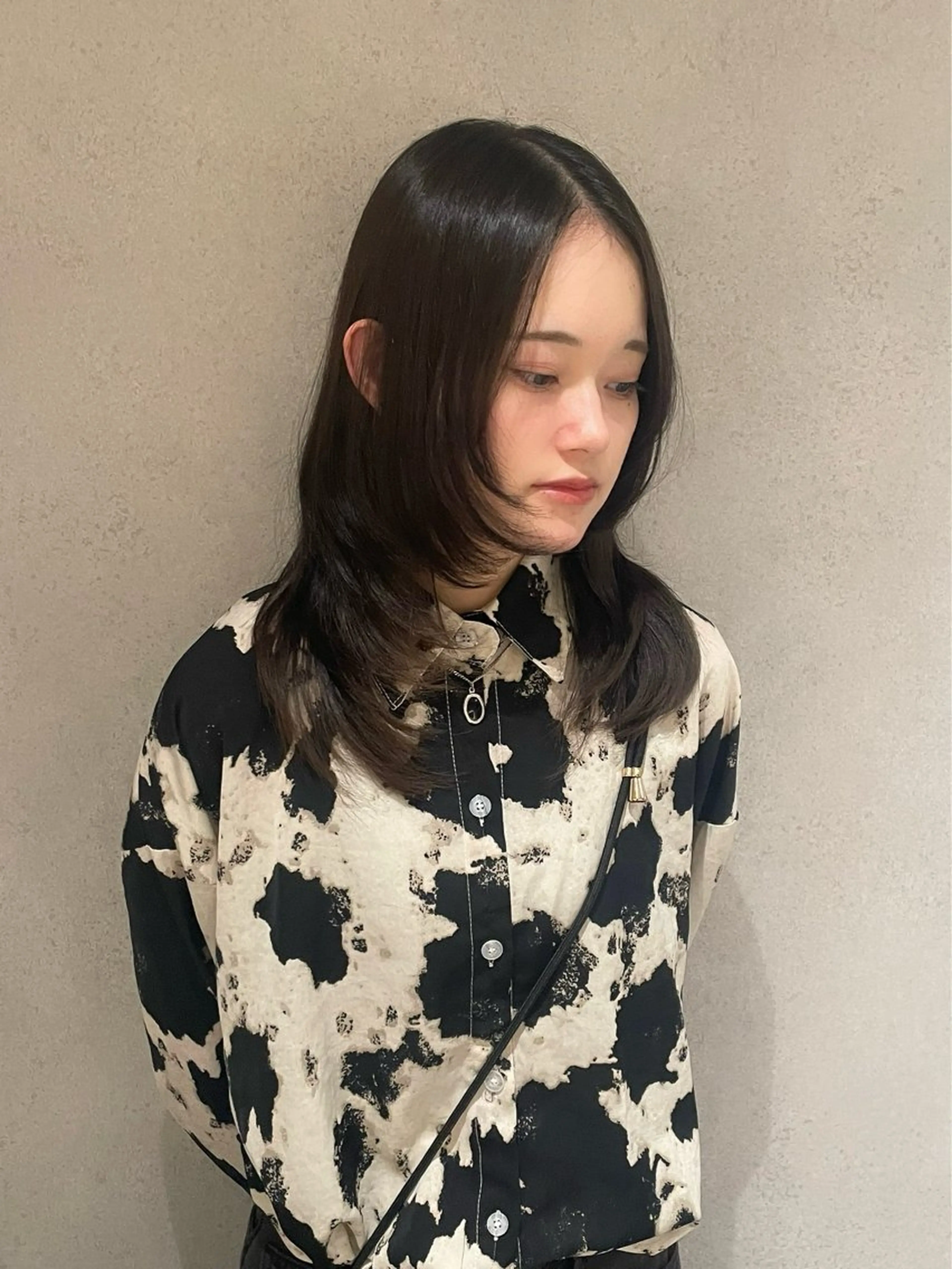 セミロング カット ヘアカラー トリートメント La fith hair clan(ラフィスヘアークラン) 広島本通店所属・レイヤーカット/透明 感カラー✴︎キミカのヘアスタイル