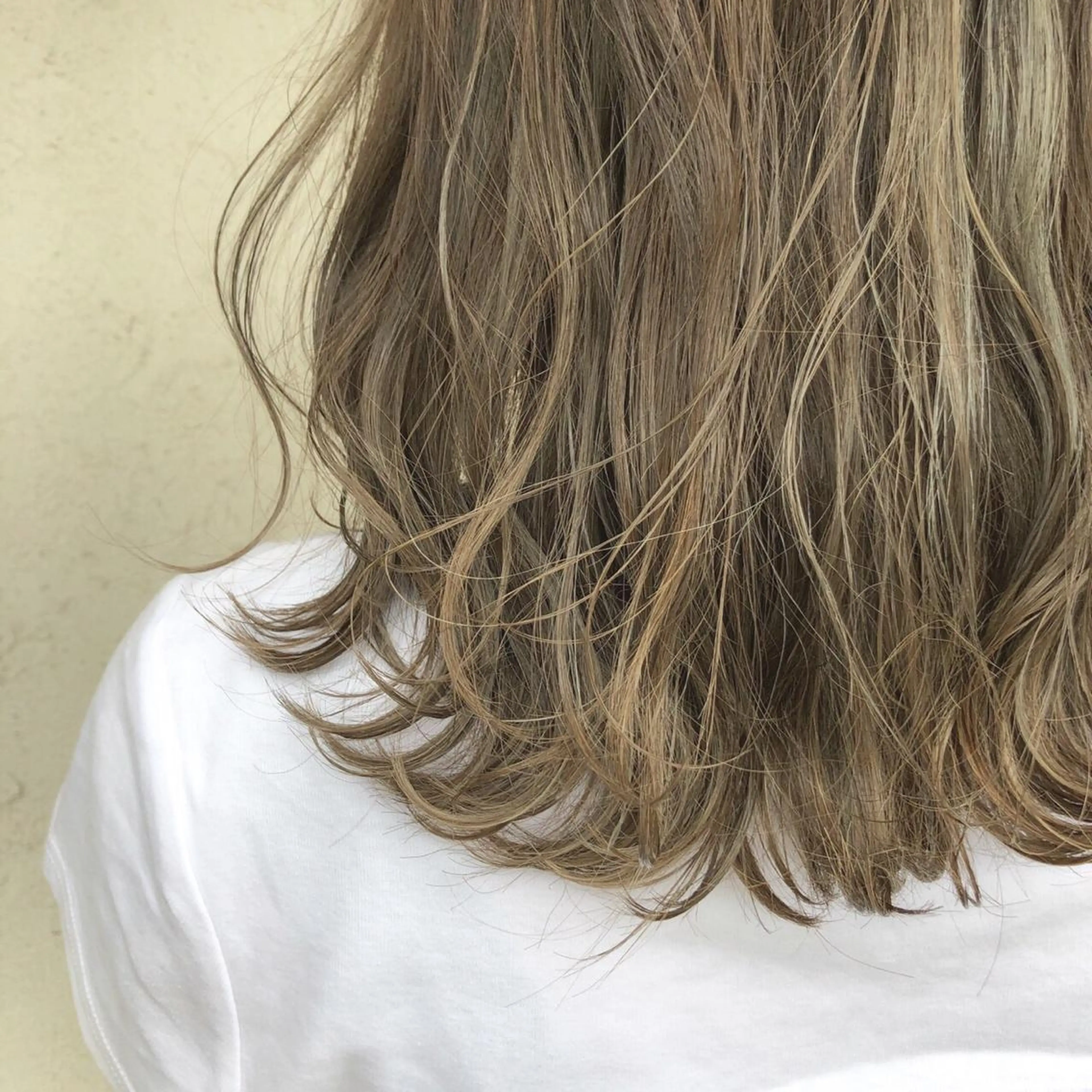 ミディアム カラー ヘアアレンジ キッズ アディクシーカラー バレイヤージュ ミストバング ベージュカラー 黒髪 カラー特化サロン Eir心斎橋のヘアスタイル