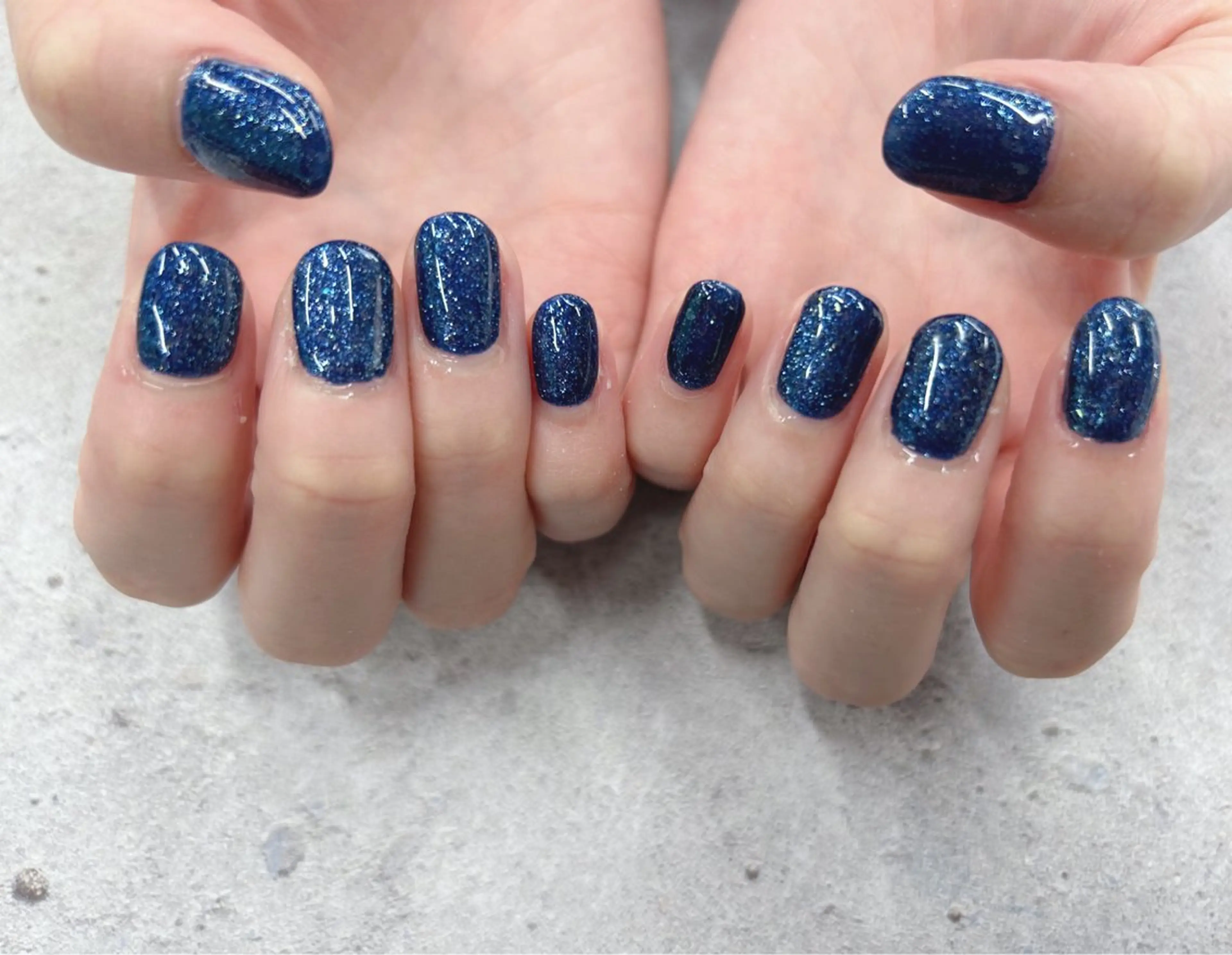 ネイル ラメ(グリッター) ネイビー ハンドネイル Nail Salon agré所属・agré ネイルサロン　アグレのネイルデザイン