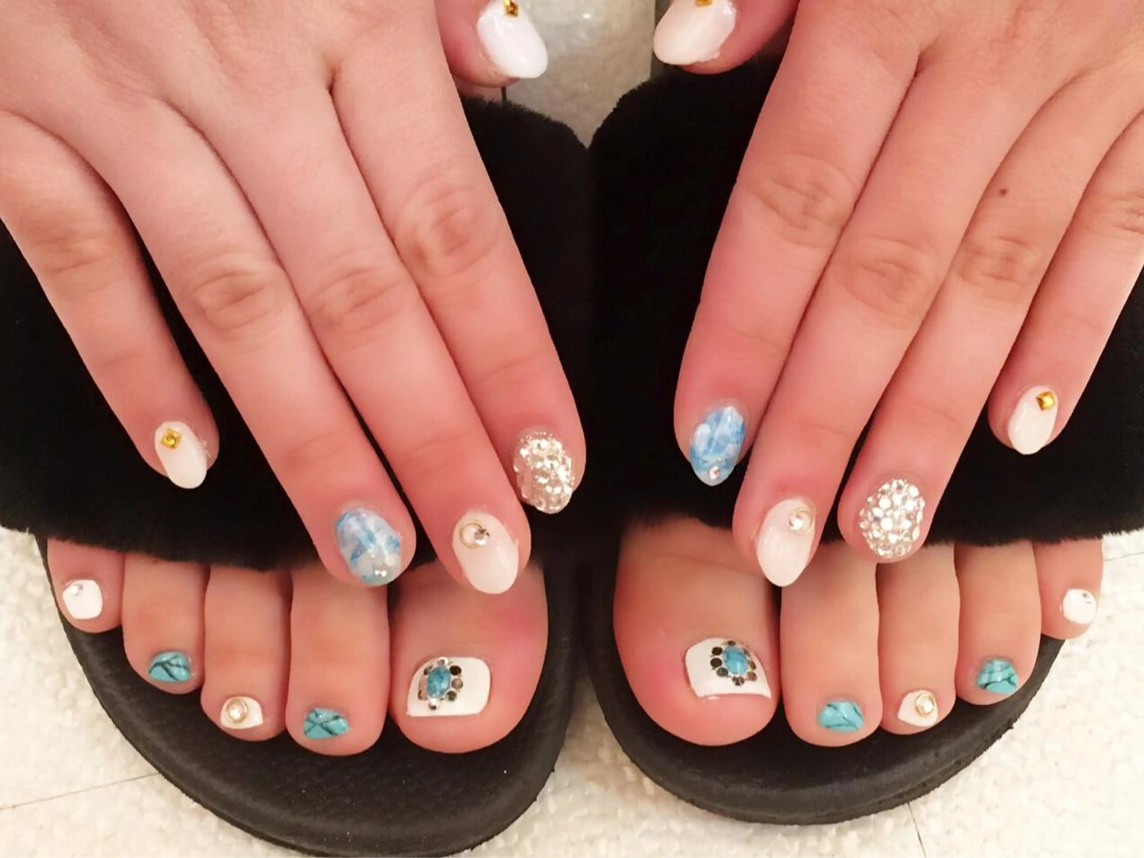 セミロング カラー パーマ ヘアアレンジ メンズ キッズ ネイル マツエク・マツパ 学生（メンズ向け） 付け放題 学生 アートネイル フットネイル NAILSGOGO shibuyaのネイルデザイン