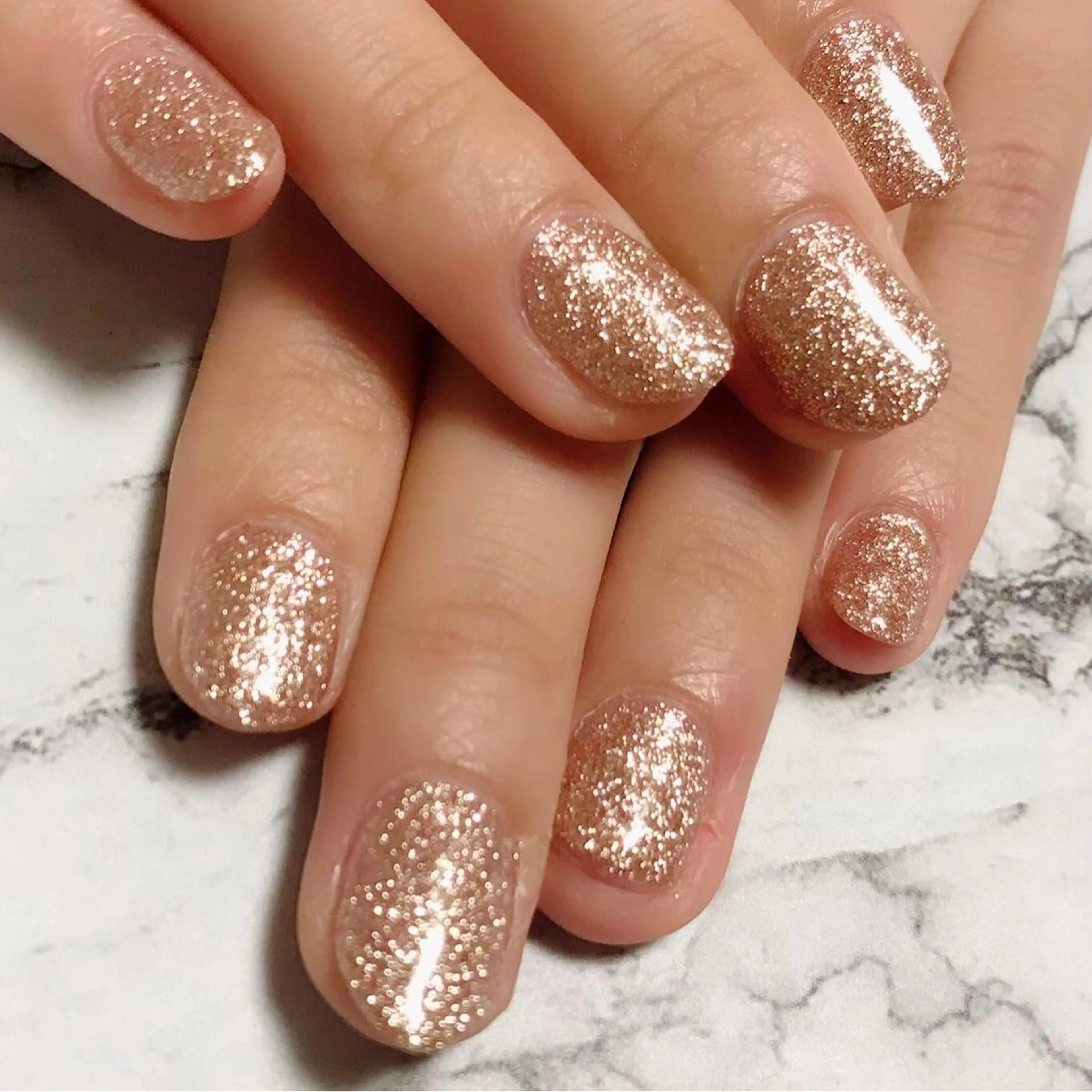 ネイル フットネイル ラメ(グリッター) ワンカラーネイル kikinail 溝の口のネイルデザイン