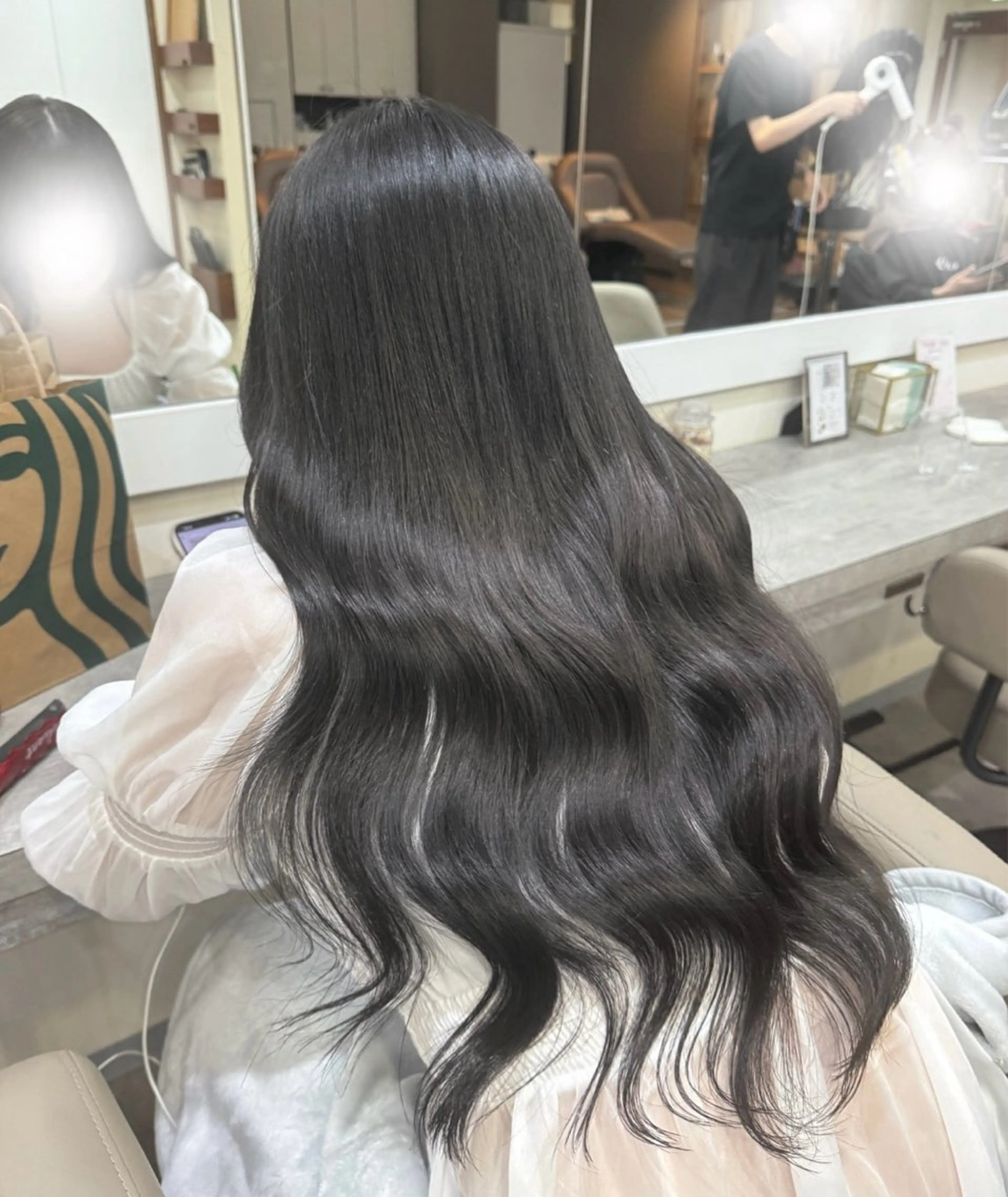 ロング カラー ヘアアレンジ 透明感カラー ももかのヘアスタイル