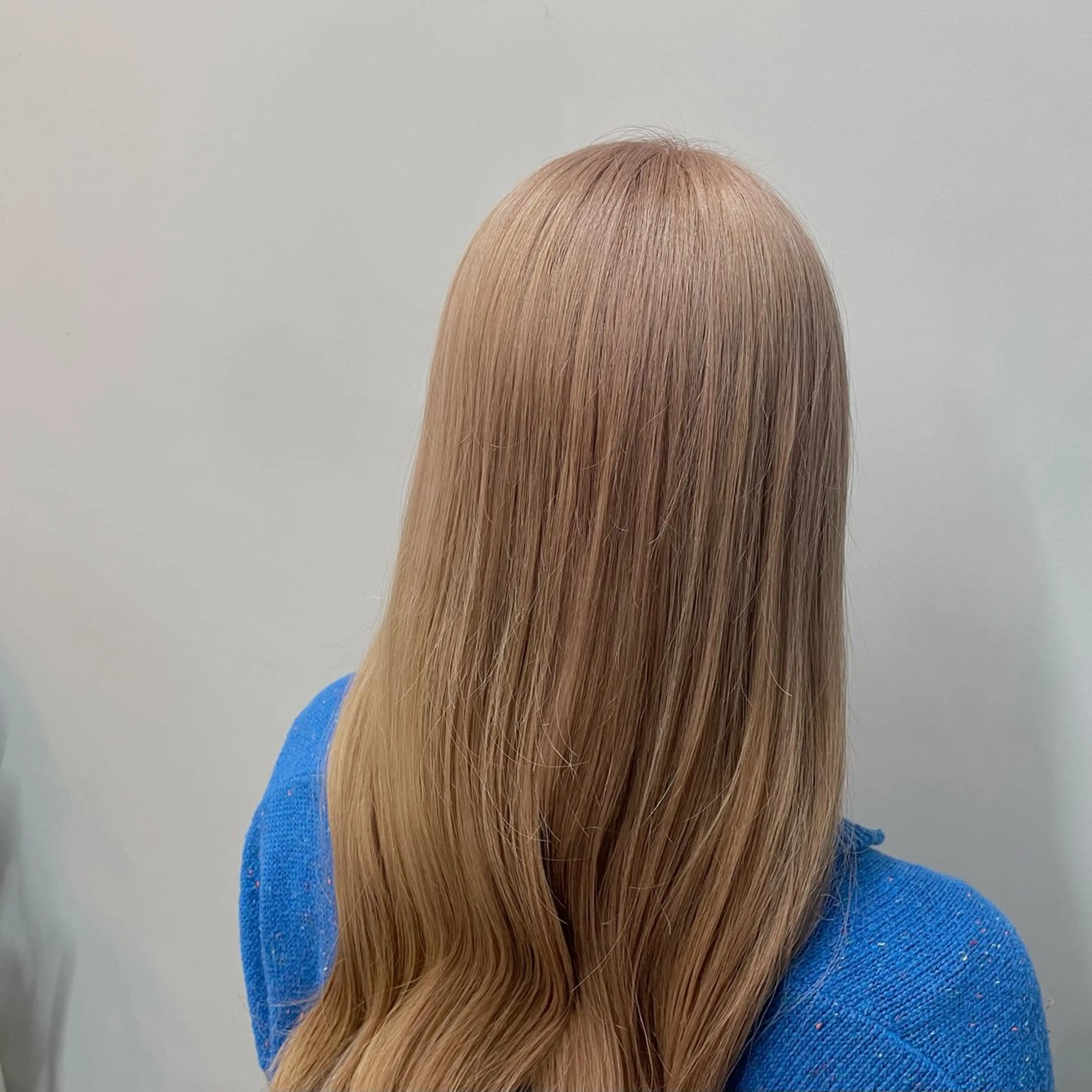 カラー ROCCOeast koyukiのヘアスタイル