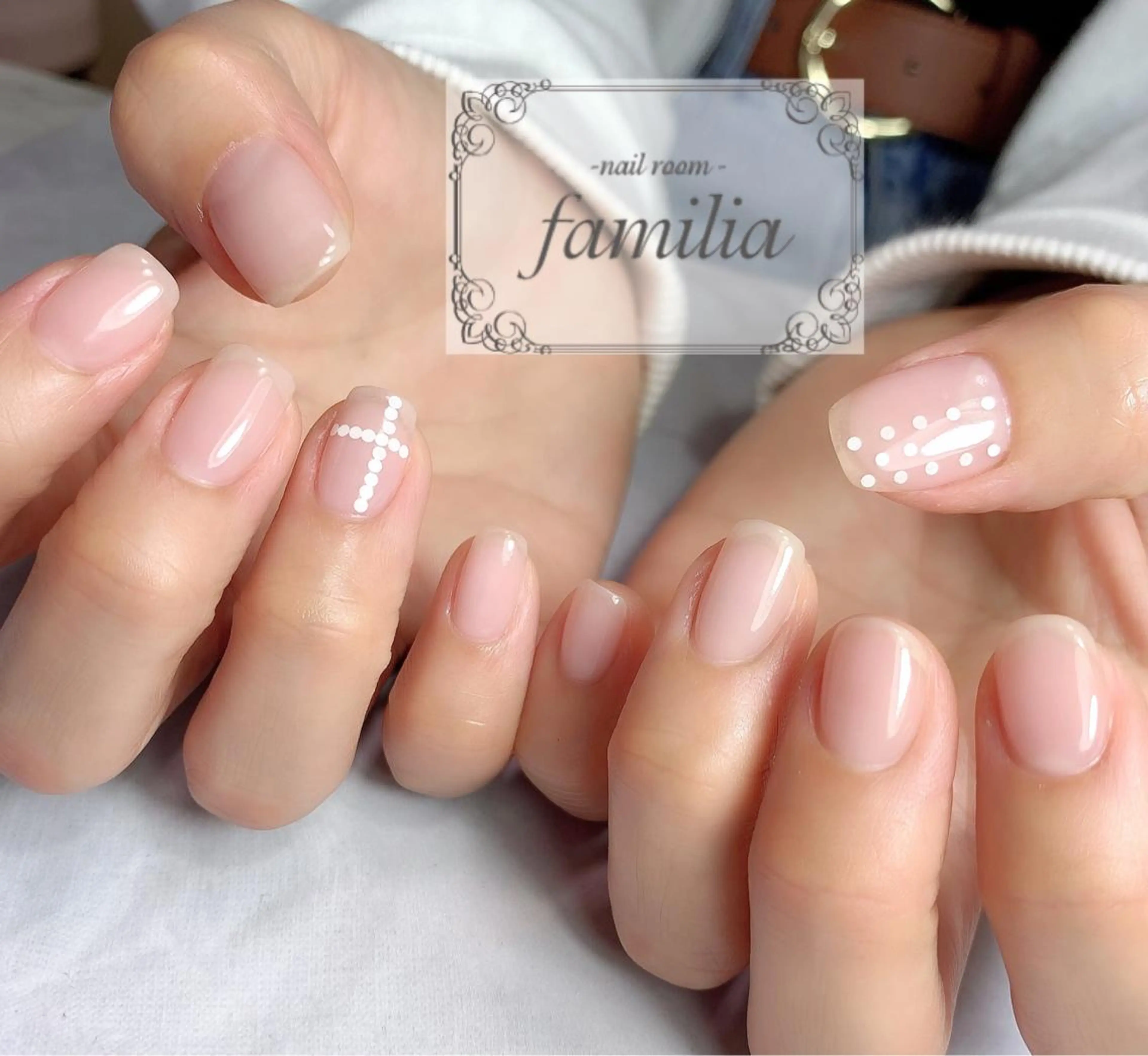 ネイル ホログラムネイル ハンドネイル -nailroom- familiaのネイルデザイン