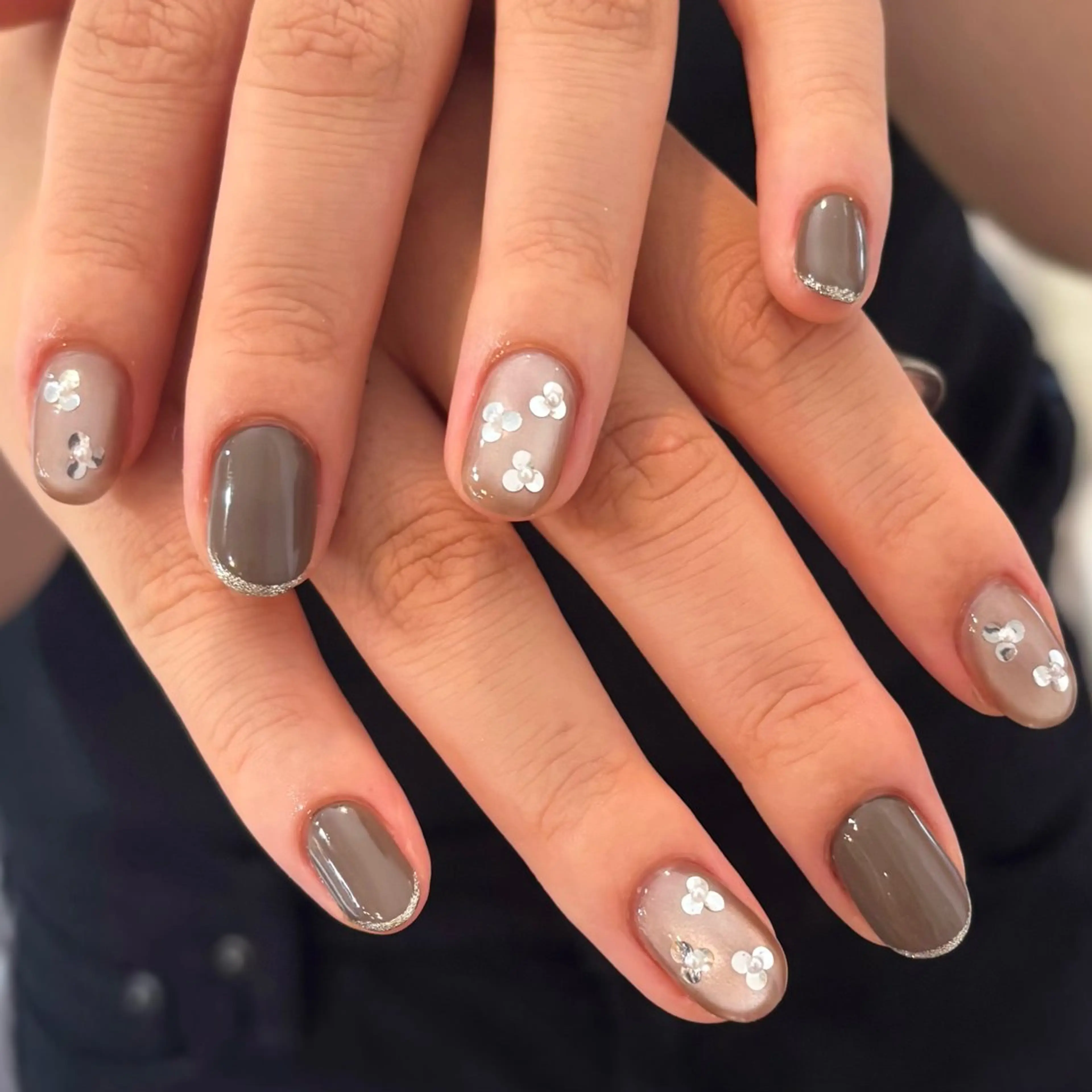 ネイル ワンカラーネイル ハンドネイル ナカエ🐈‍⬛ ／relownailのネイルデザイン