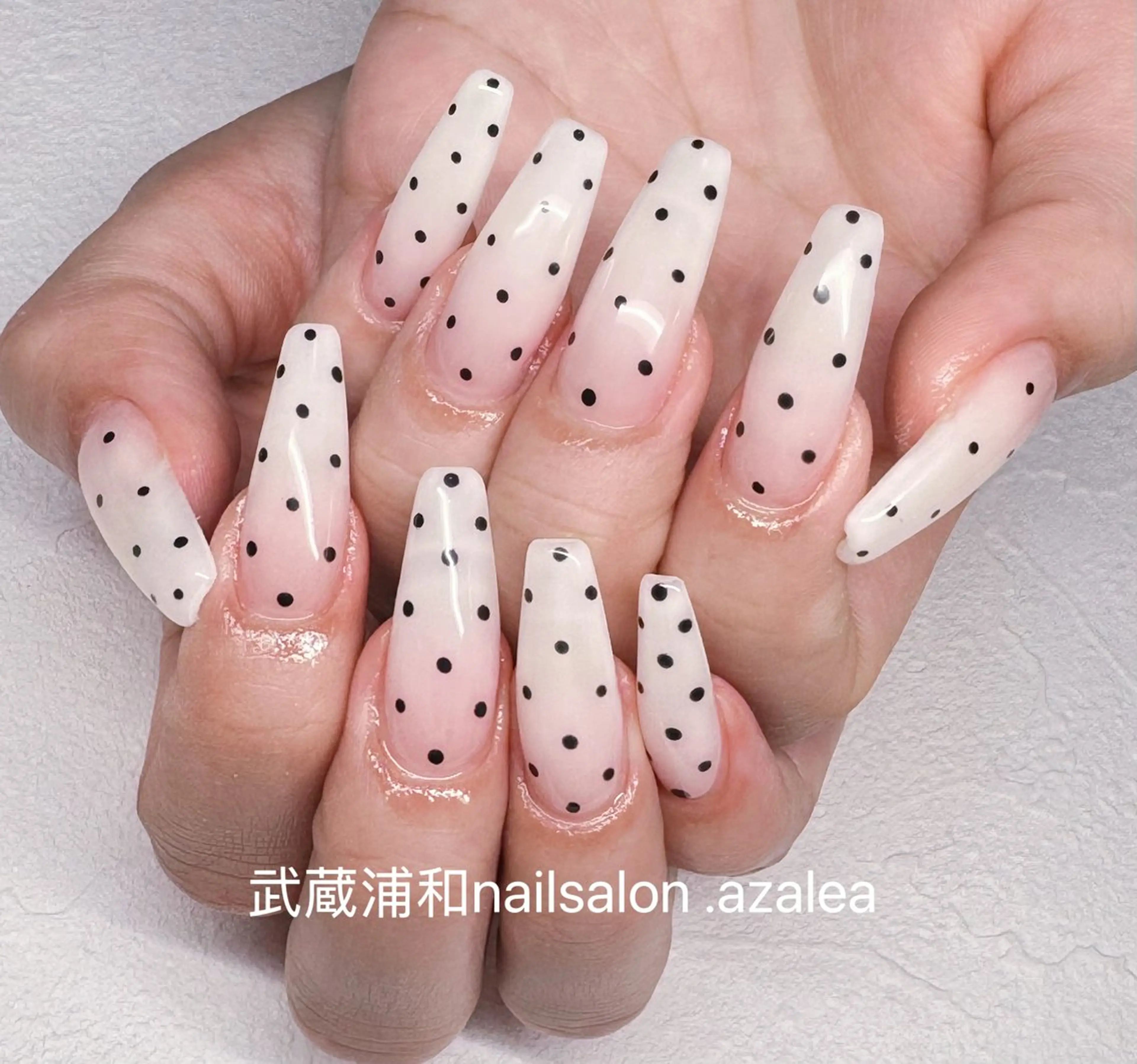 ネイル ハンドネイル R inのネイルデザイン