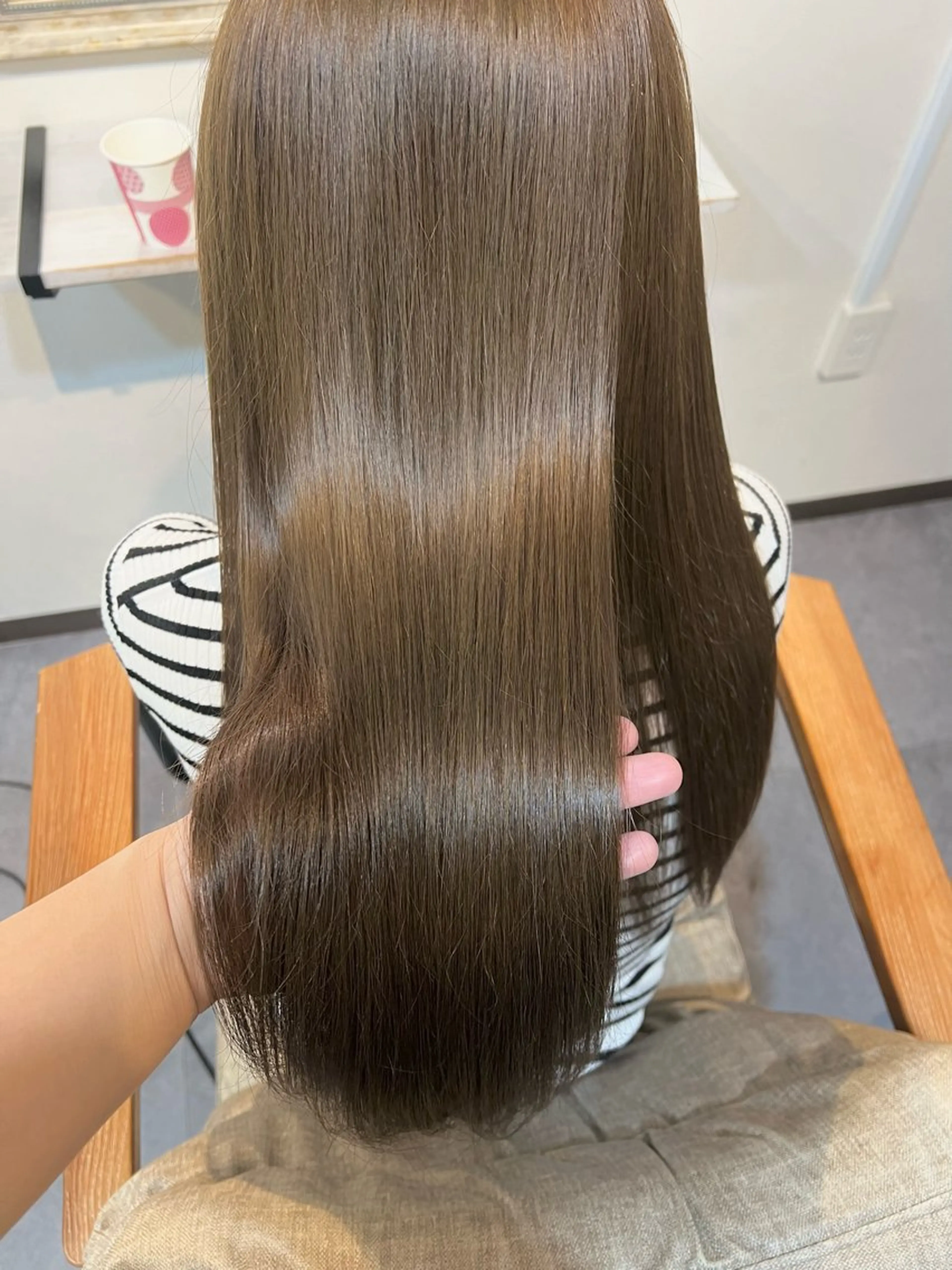 セミロング カラー ベージュカラー ブリーチ ダブルカラー ブリーチなしカラー オリーブベージュ Sherry/R 三川町 ayakaのヘアスタイル