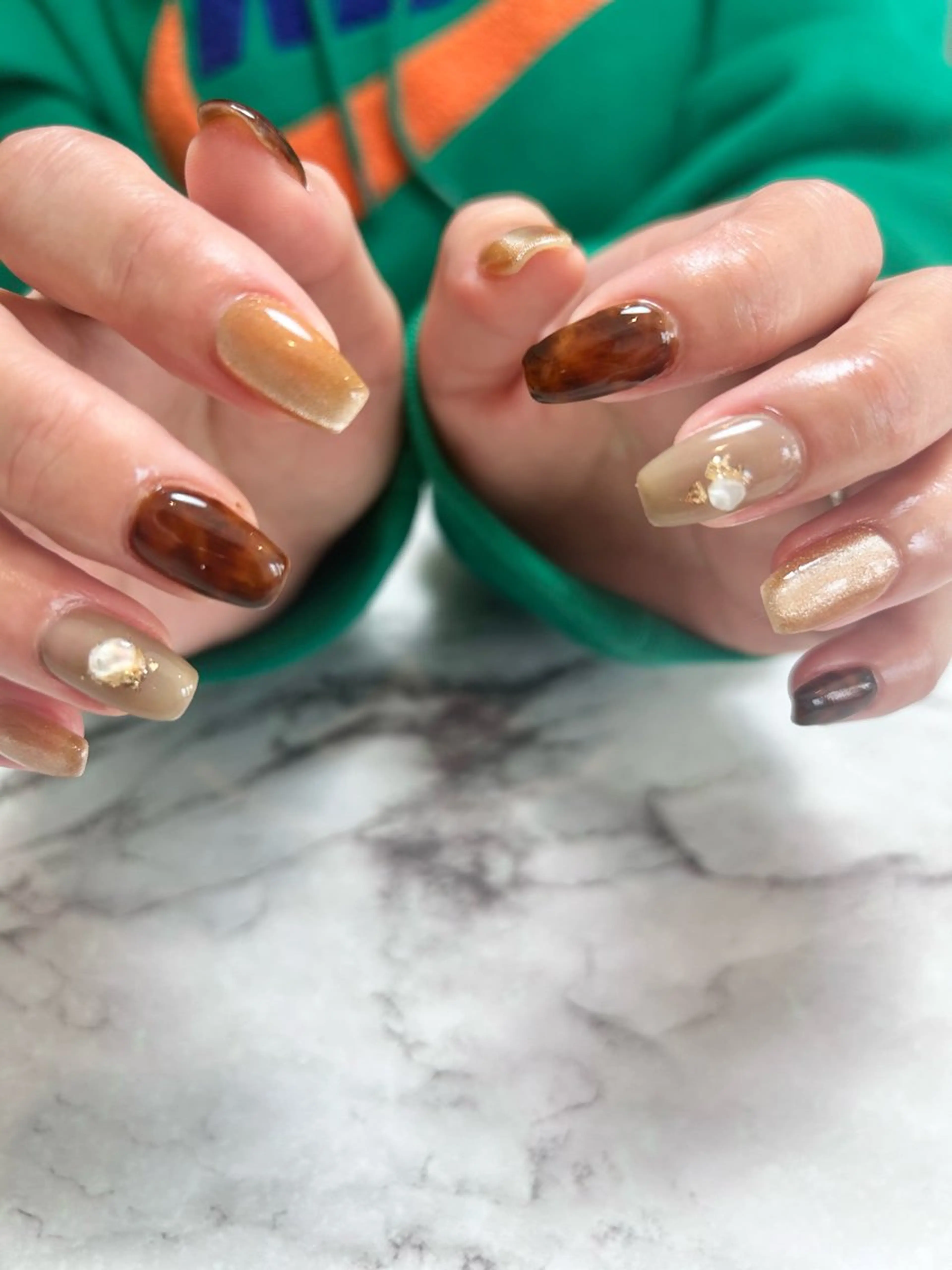 ネイル ニュアンスネイル ハンドネイル フットネイル TESORO nailのネイルデザイン